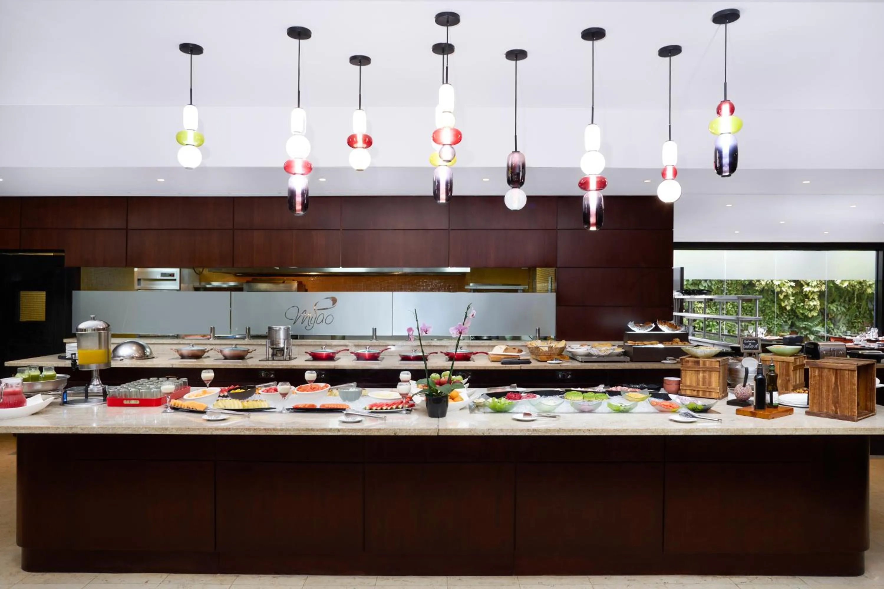 Restaurant/places to eat in Renaissance Caracas La Castellana Hotel