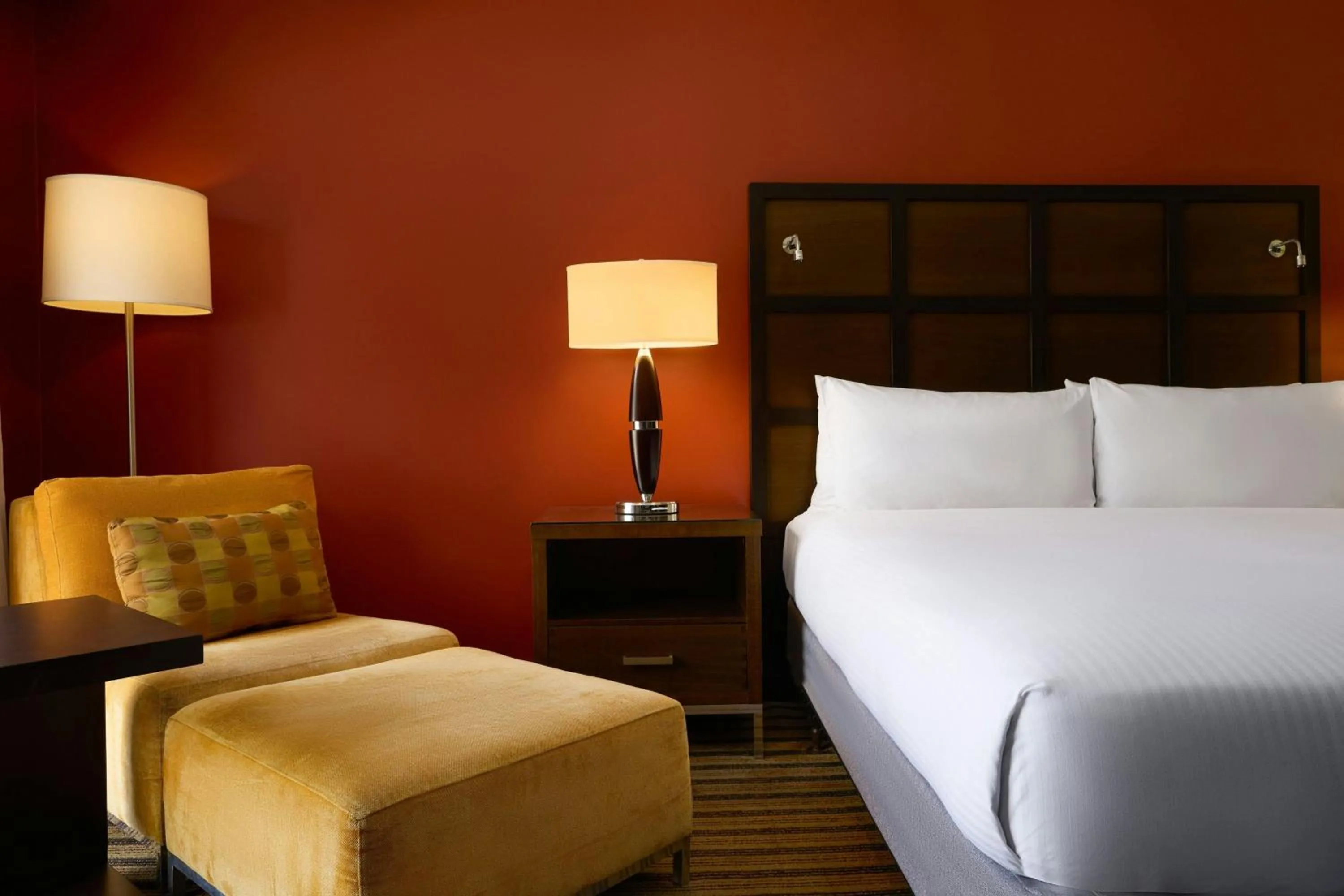 Photo of the whole room, Bed in Renaissance Caracas La Castellana Hotel