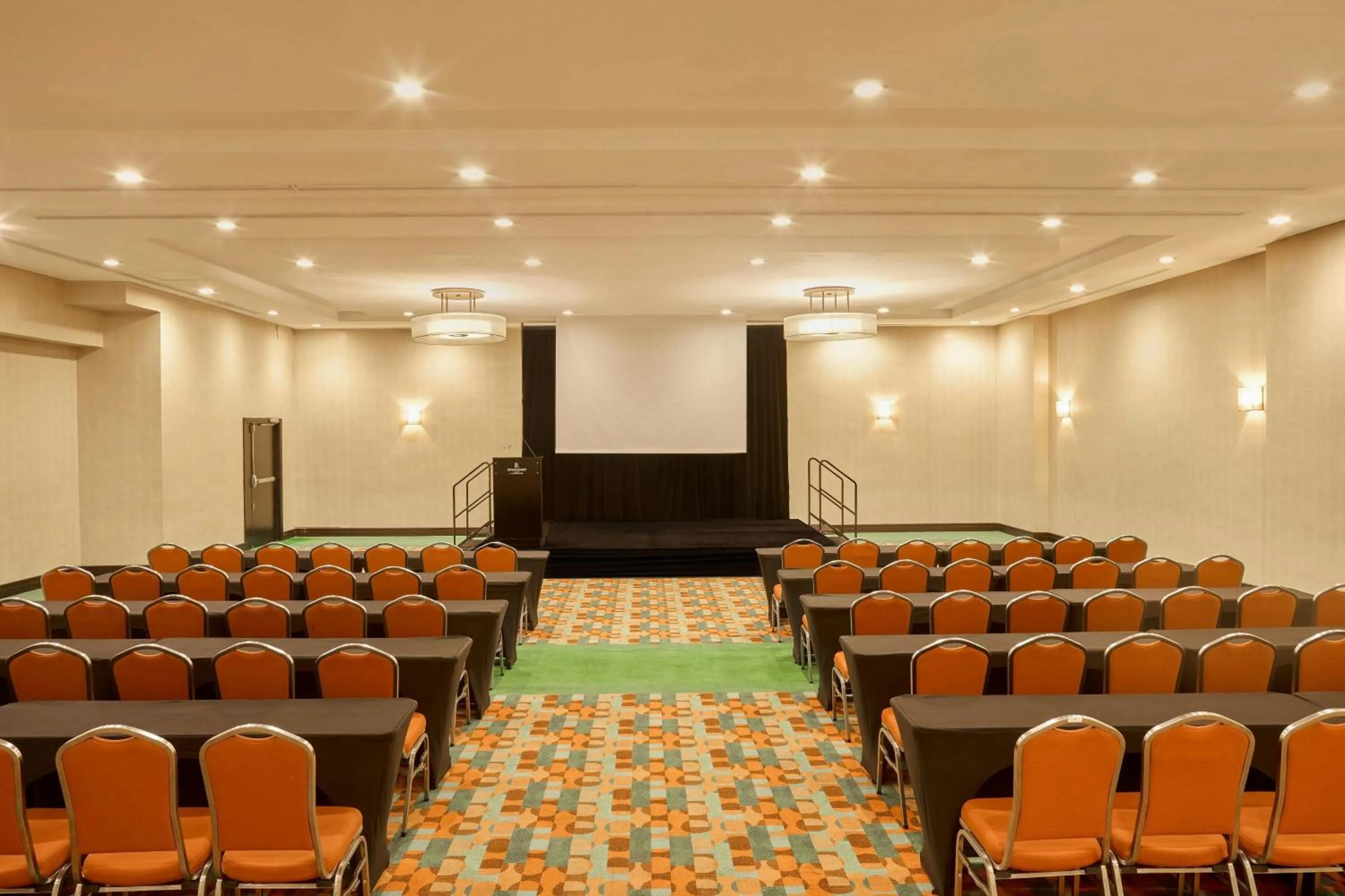 Meeting/conference room in Renaissance Caracas La Castellana Hotel