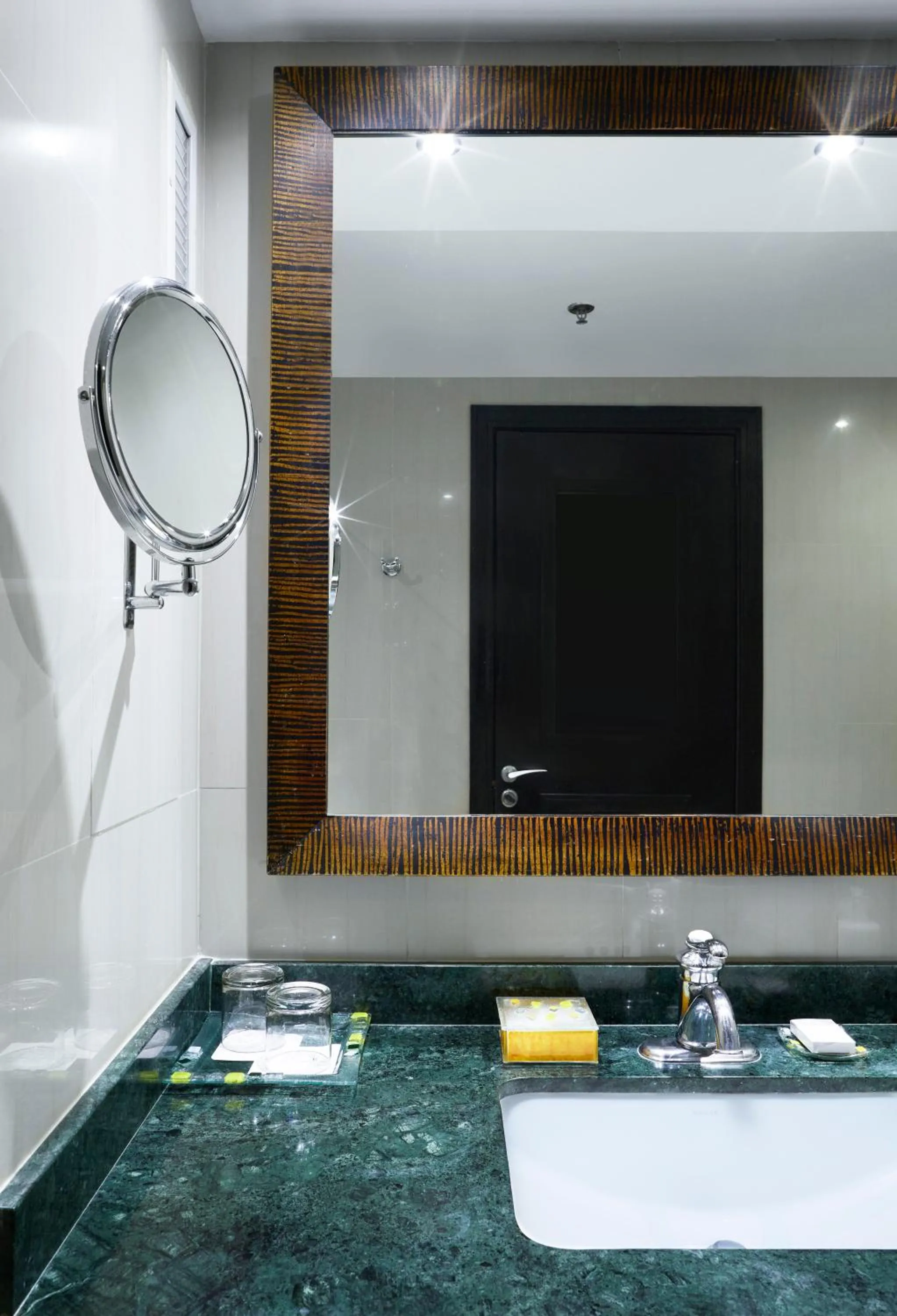 Toilet in Renaissance Caracas La Castellana Hotel