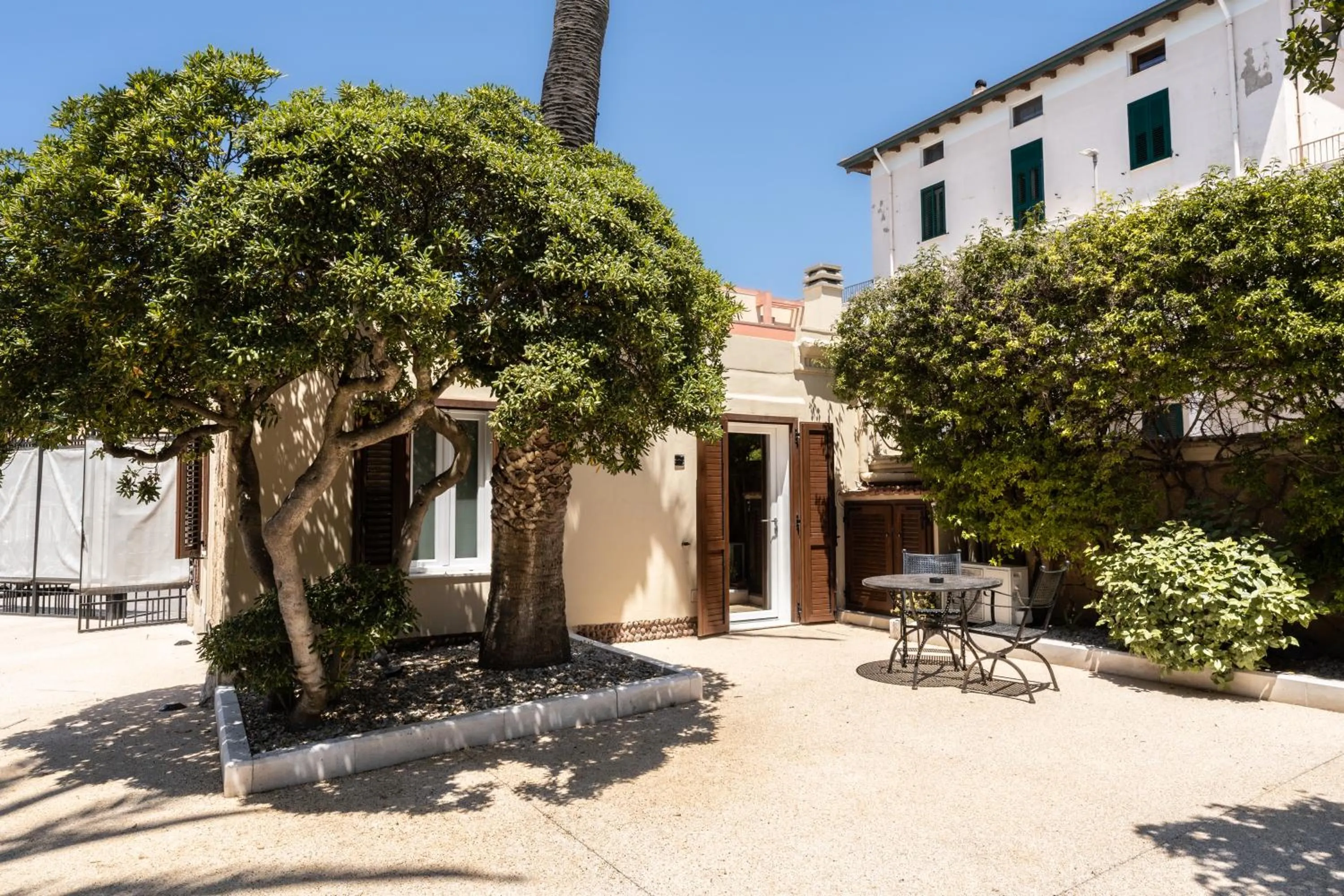 Patio in Villa Mosca Charming House