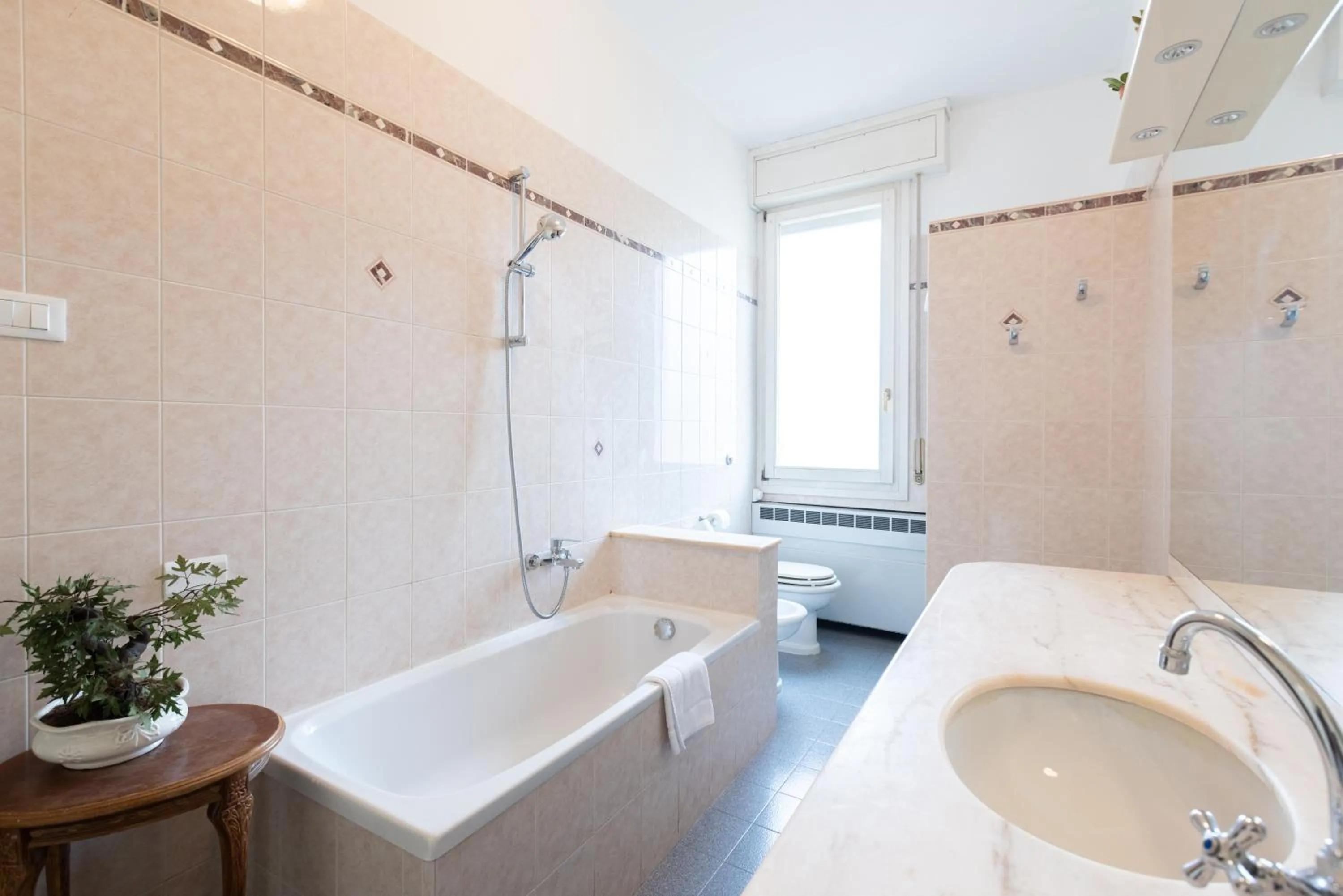 Bathroom in Montebello, Bologna by Short Holidays
