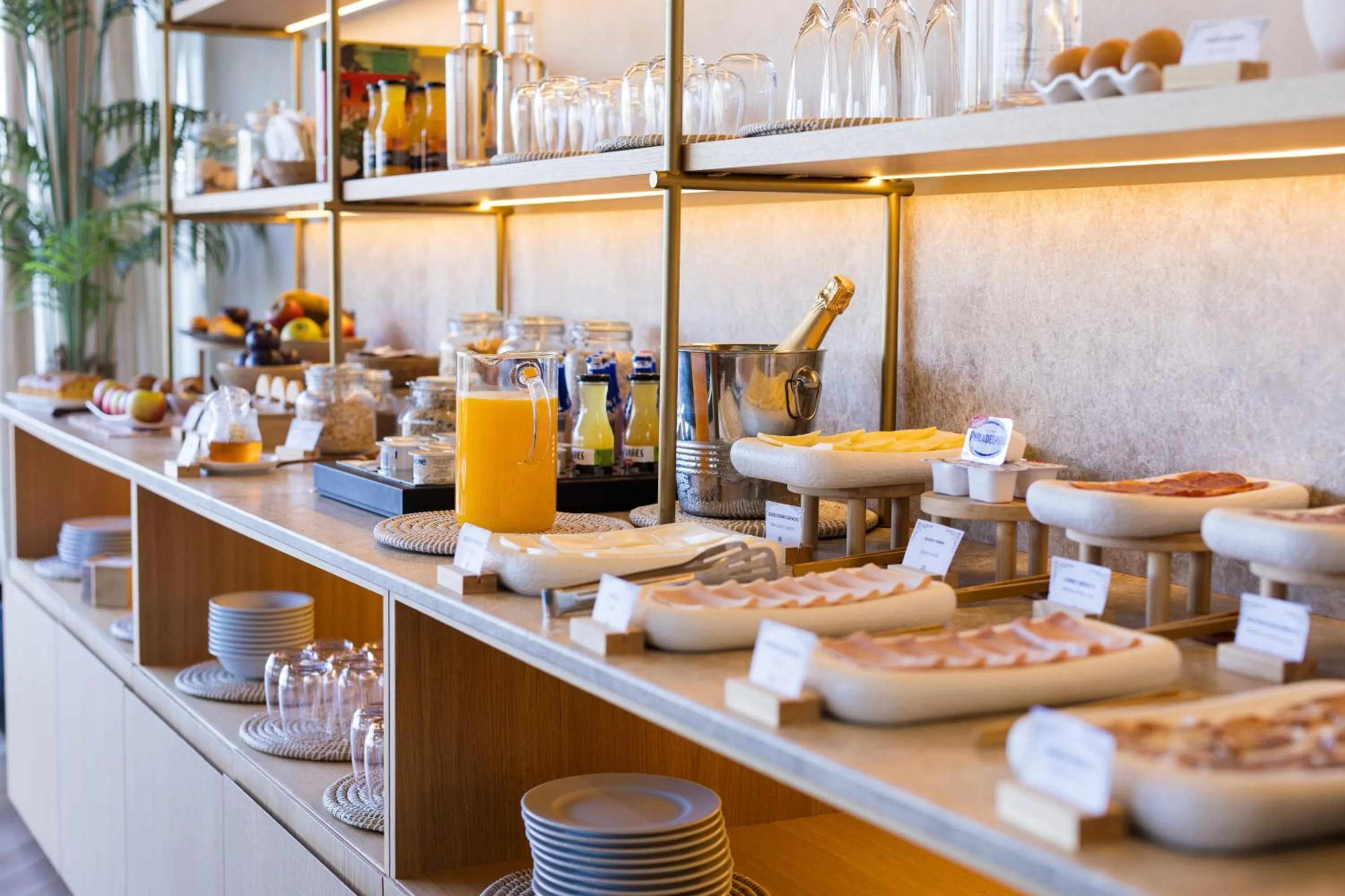 Breakfast in Sevilla Green Suites