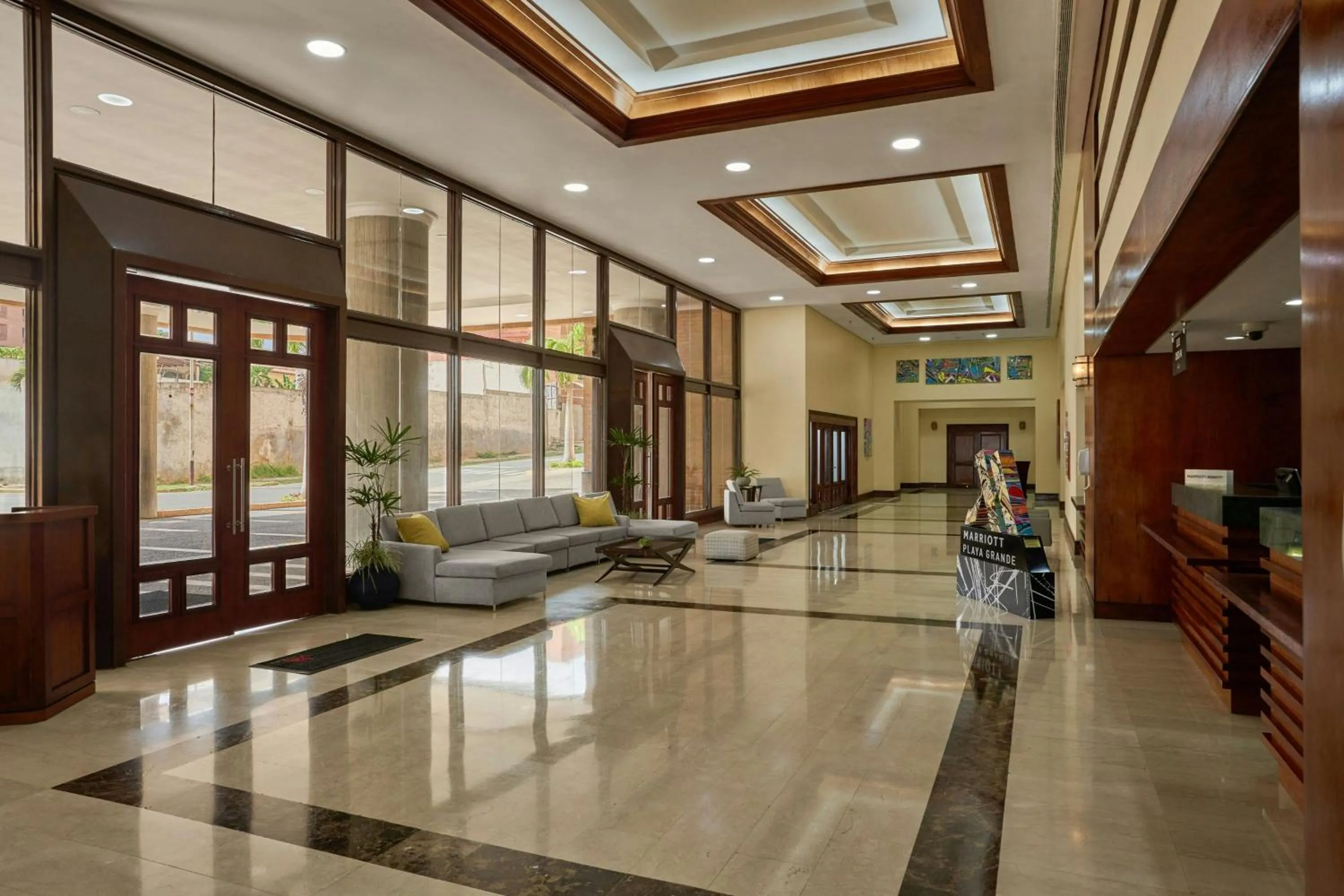 Lobby or reception in Marriott Venezuela Hotel Playa Grande