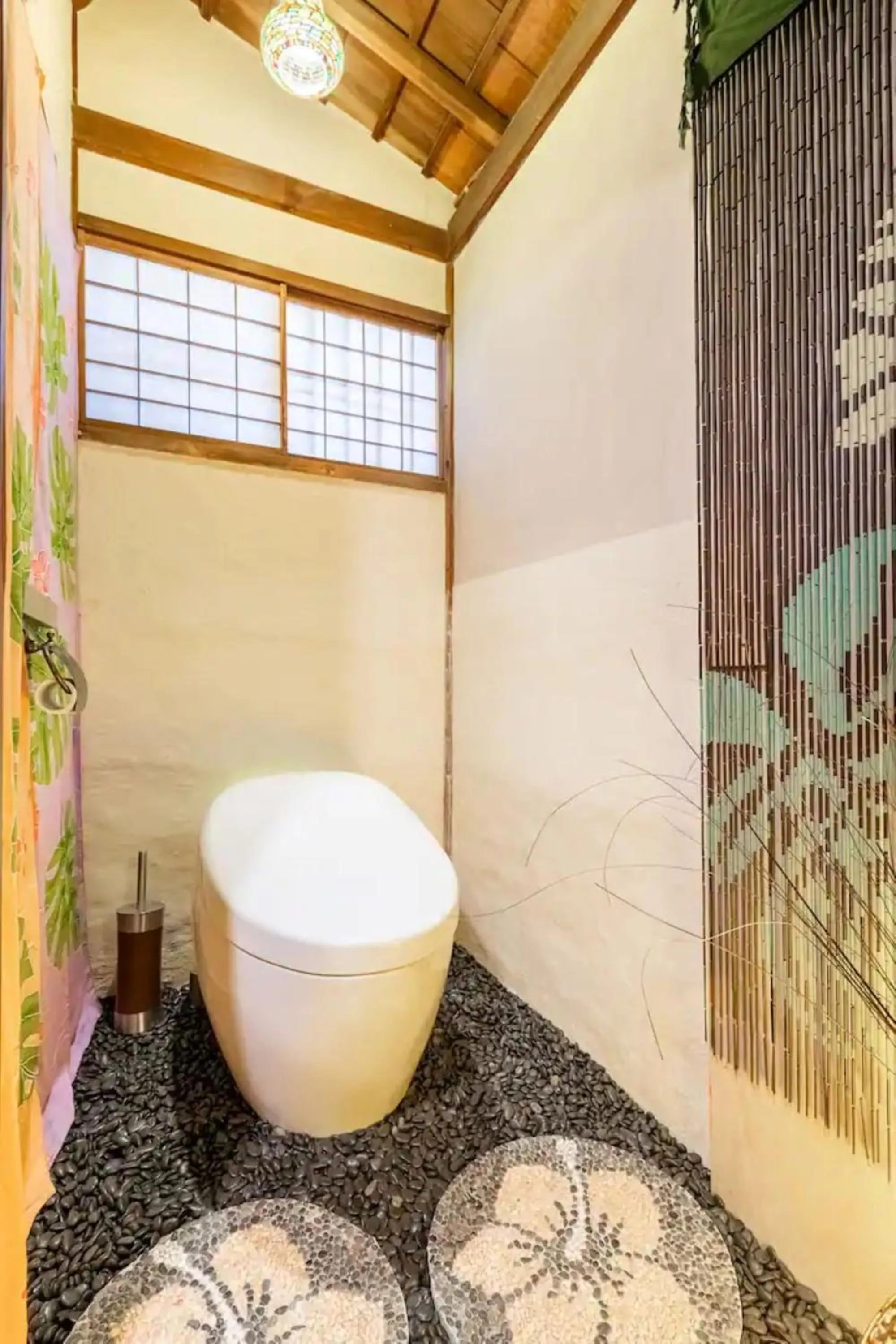 Toilet in Kominka Mitsuhama Ryokan