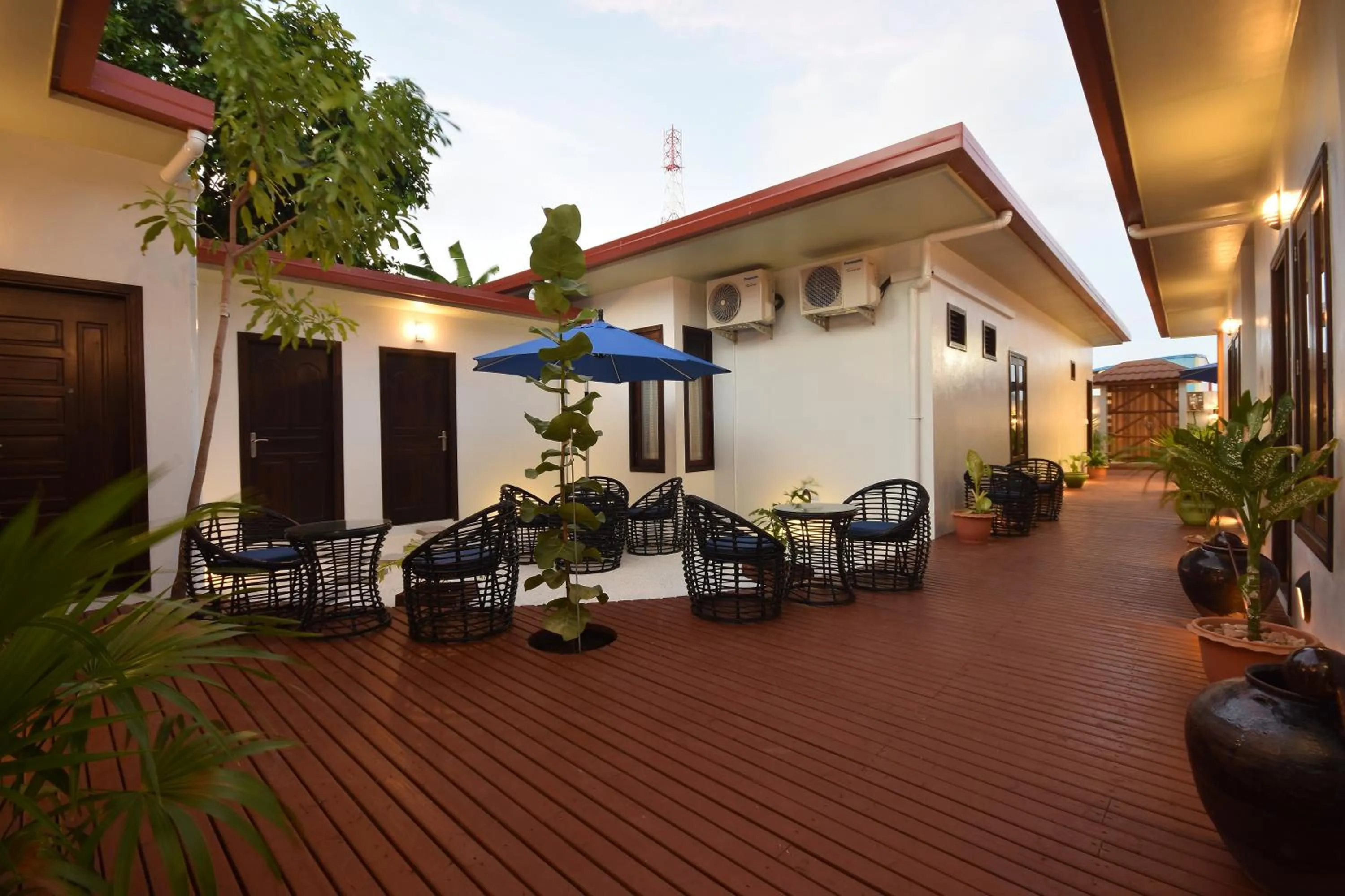Patio in Island Home Inn