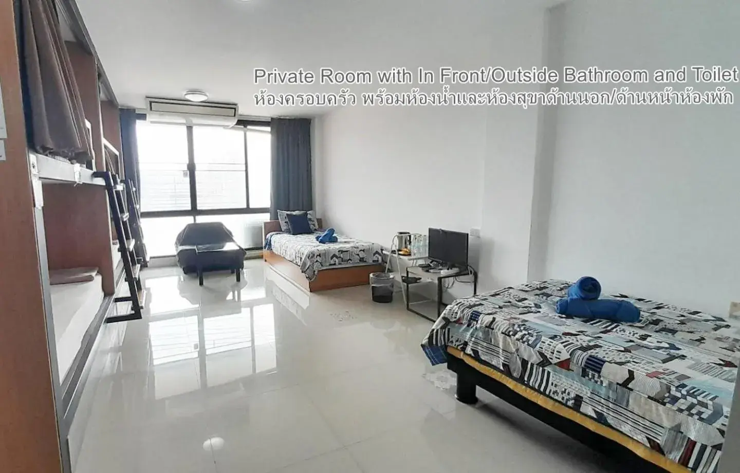 Family Room with Shared Bathroom in HOMEY-Sleepy Don Mueang Airport Hostel Family Room with Shared Bathroom in HOMEY-Sleepy Don Mueang Airport Hostel
