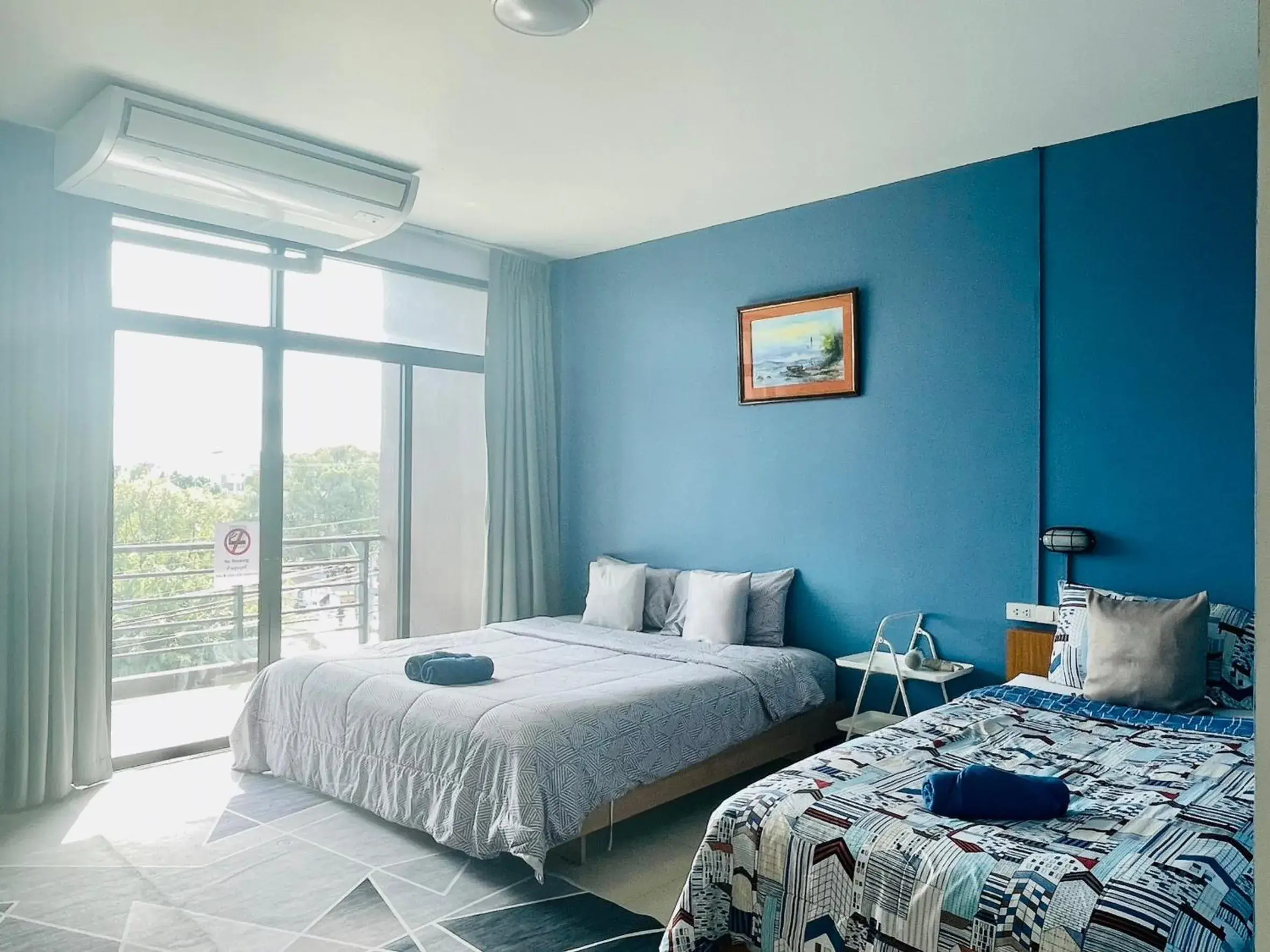 Triple Room with Balcony in HOMEY-Sleepy Don Mueang Airport Hostel Triple Room with Balcony in HOMEY-Sleepy Don Mueang Airport Hostel