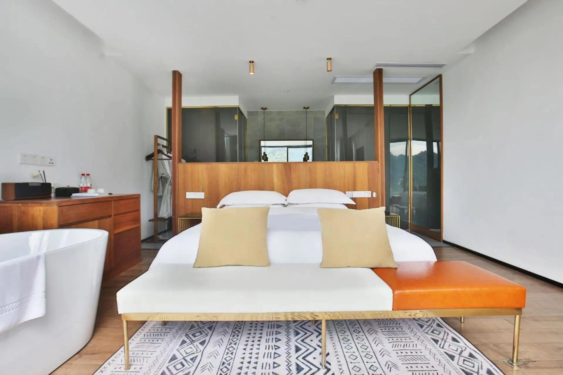 Photo of the whole room, Bed in Purespace