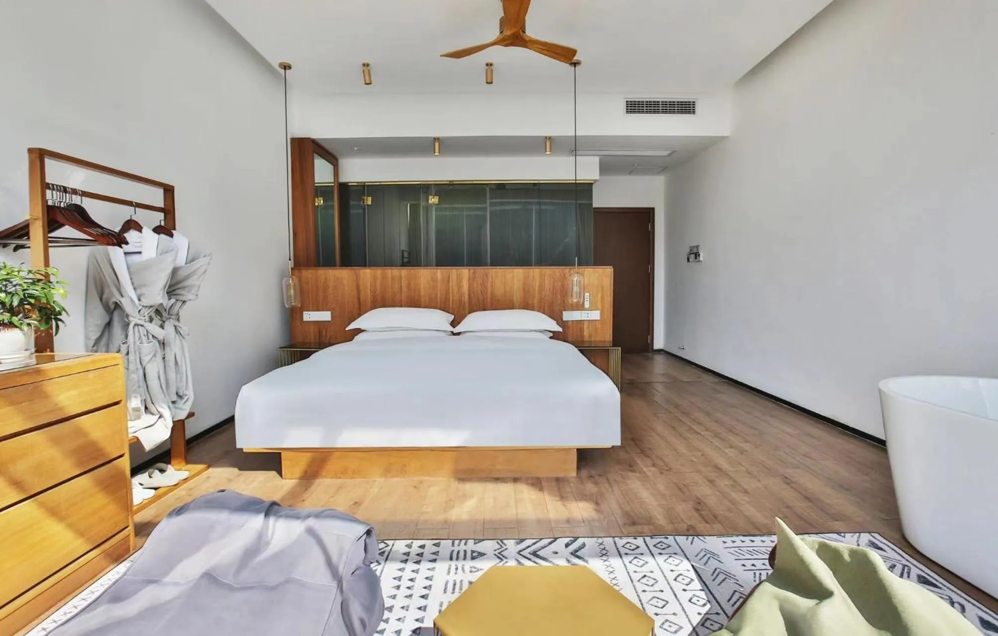 Bedroom, Bed in Purespace