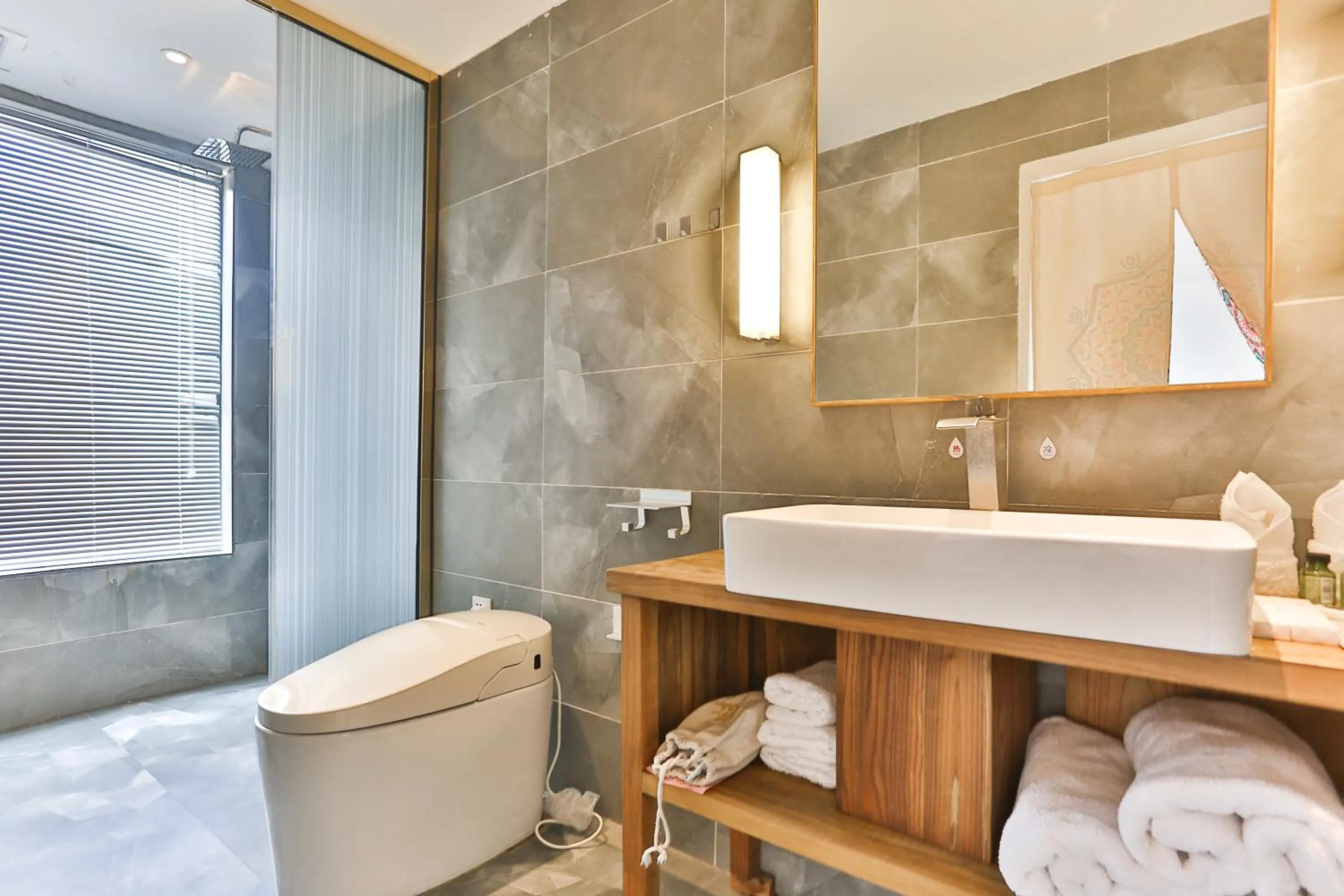 Property building in Purespace