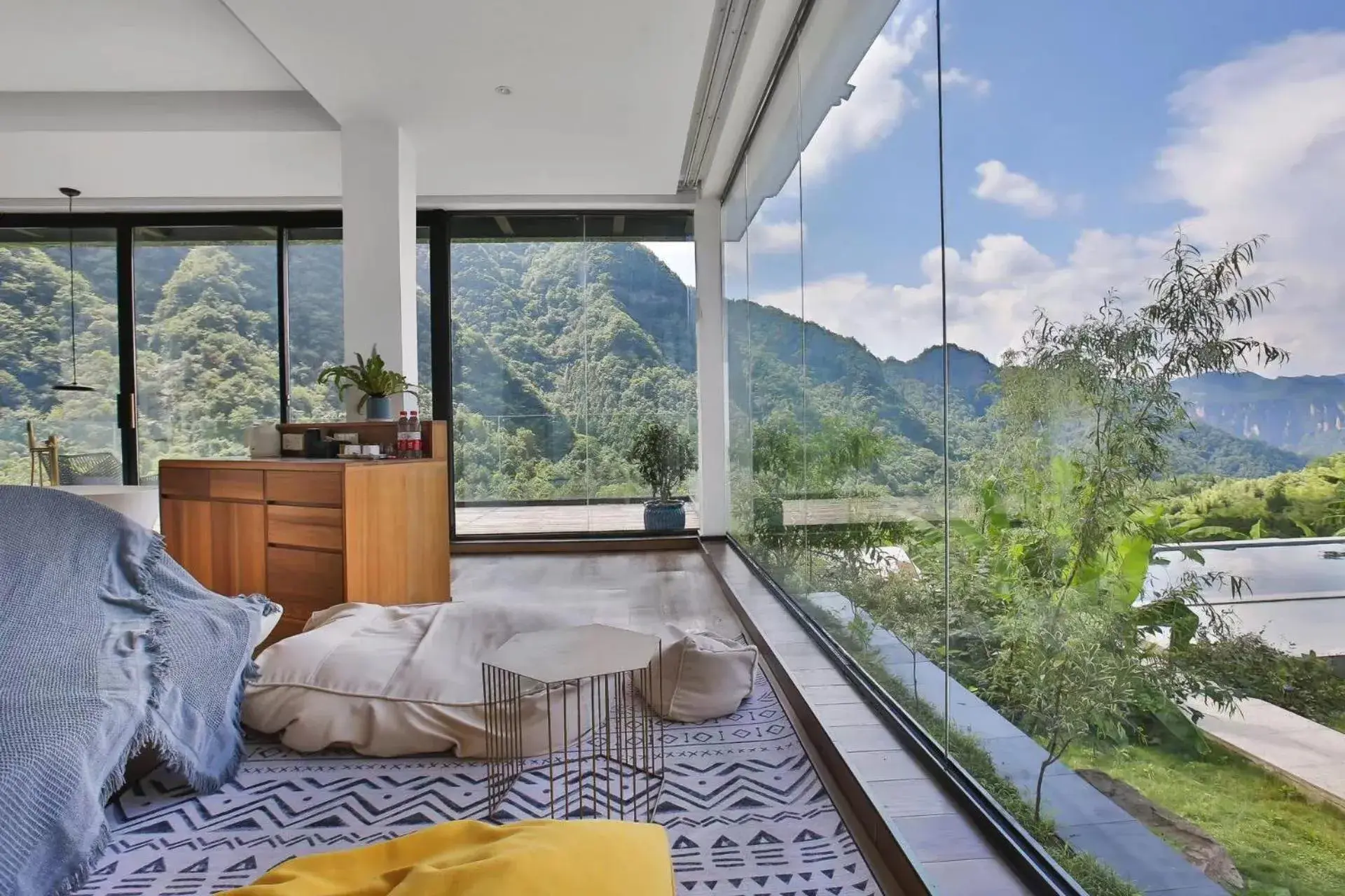 King Suite with Pool View in Purespace King Suite with Pool View in Purespace