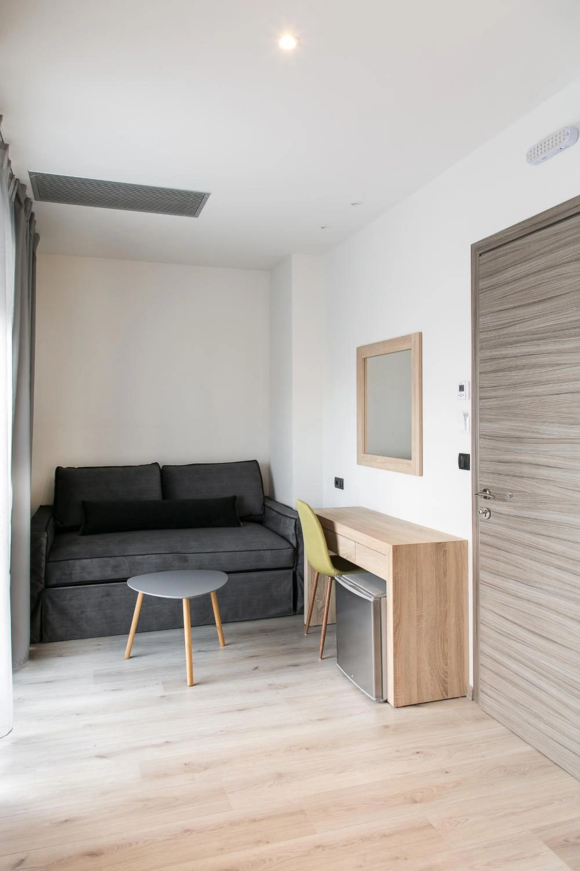 hair dresser in Superior One Boutique Hotel