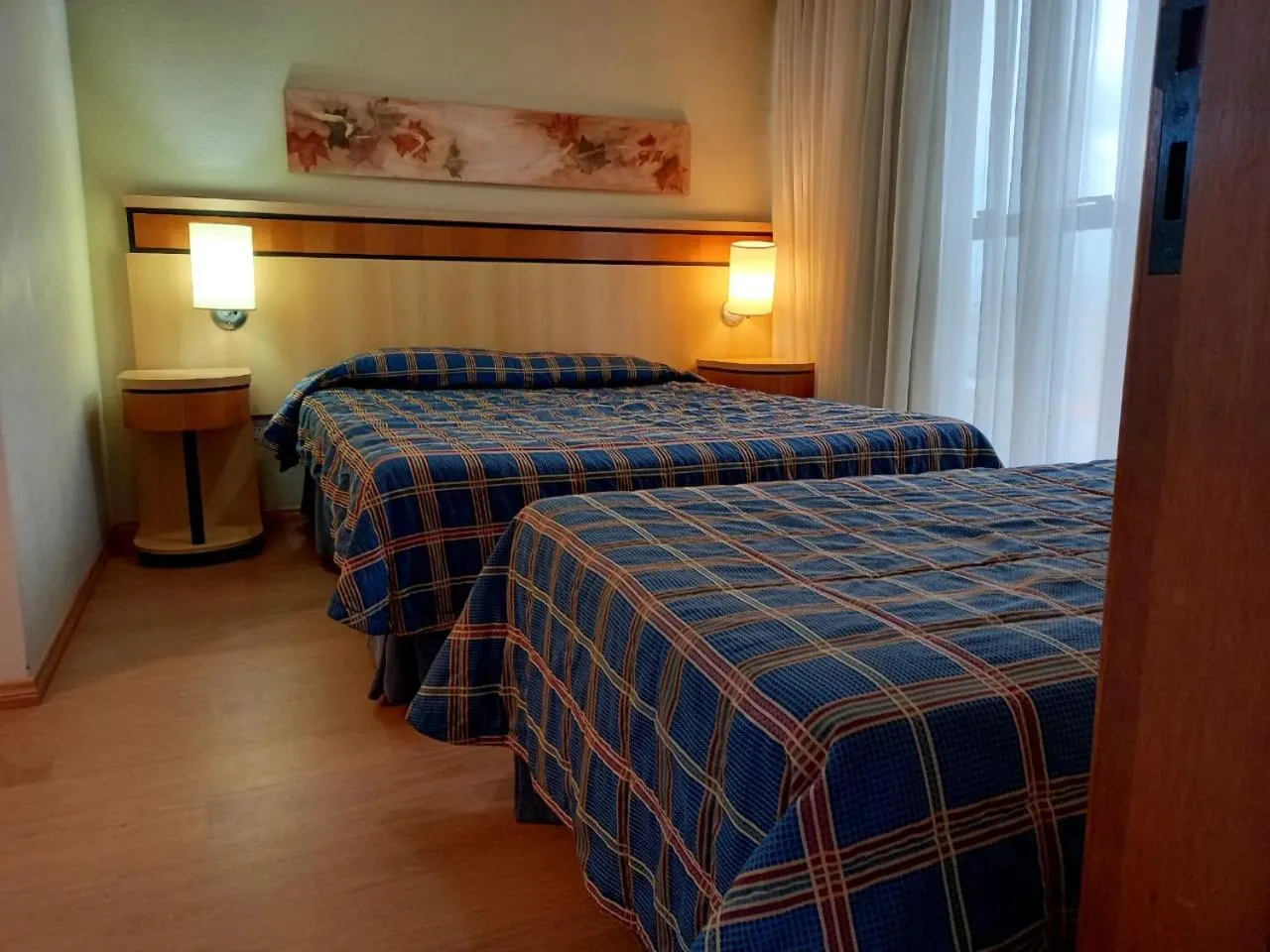 Bedroom, Bed in Astron Suítes São José dos Pinhais by Nobile