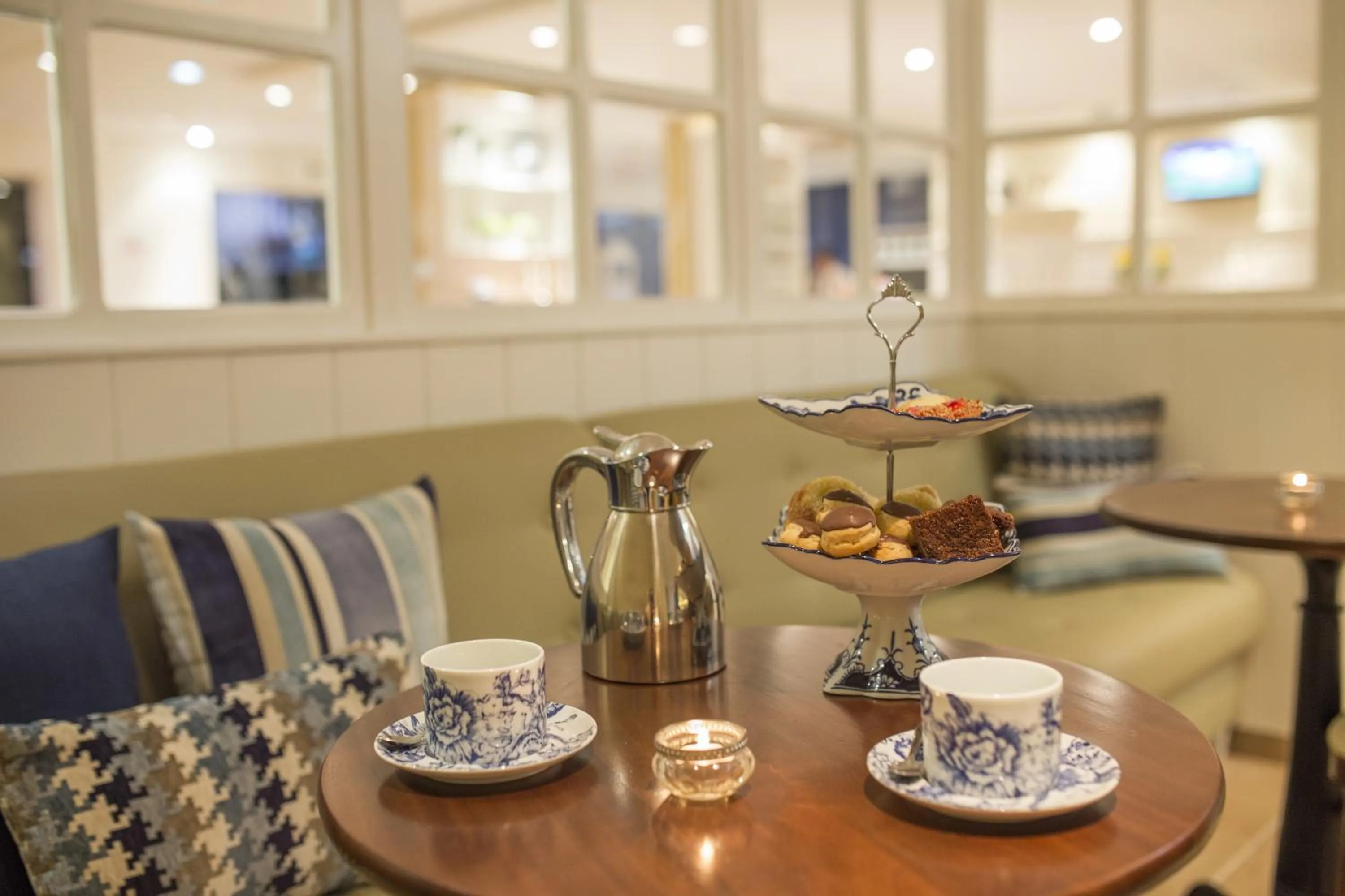 Restaurant/places to eat in Astron Hotel Bauru by Nobile