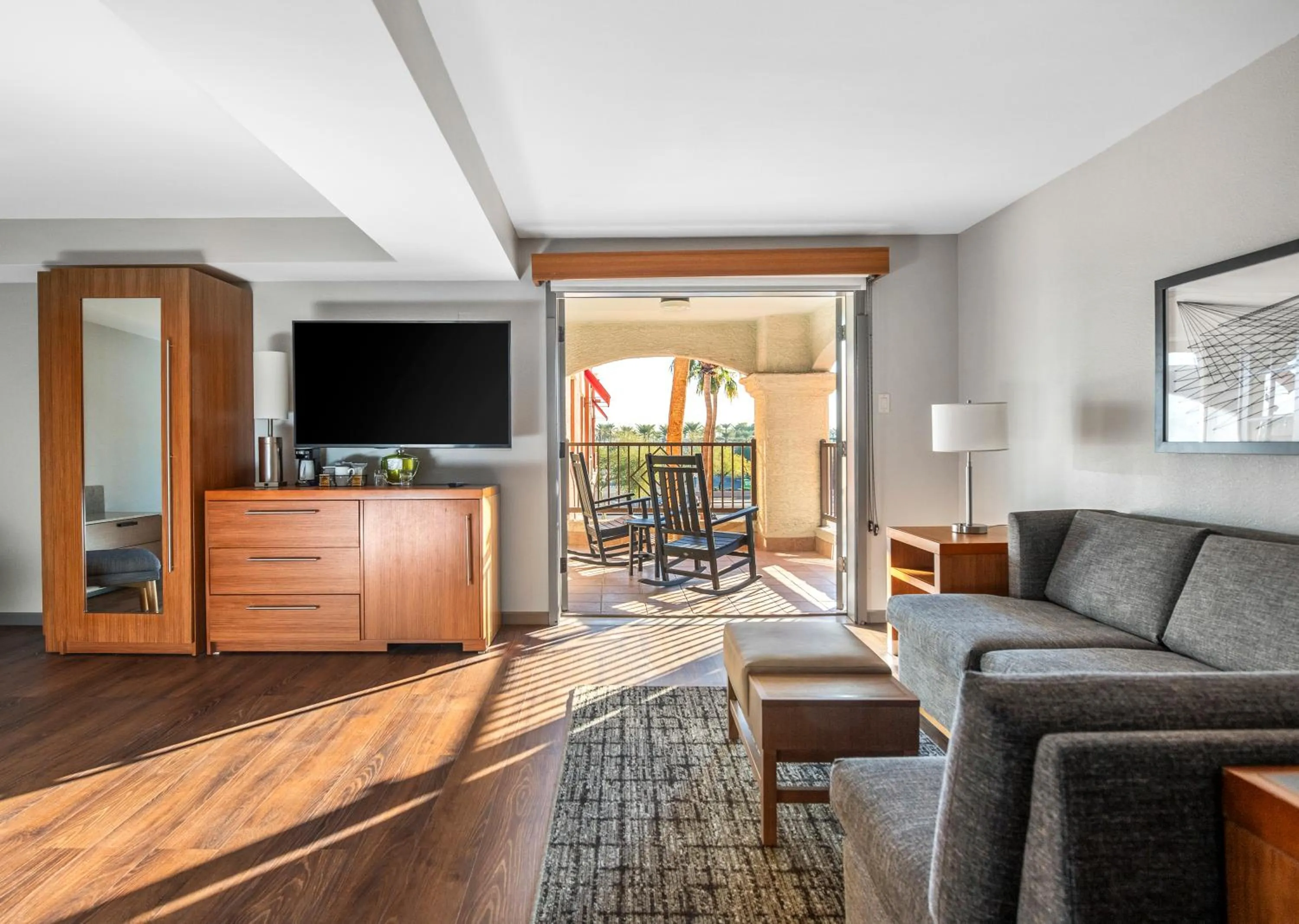 Living room in Hyatt Place Phoenix Chandler - Fashion Center