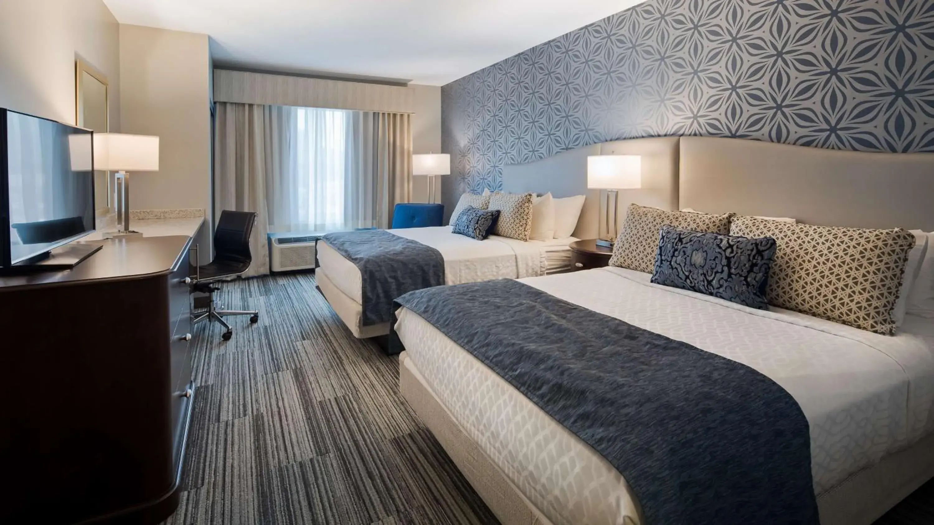 Queen Room with Two Queen Beds - Disability Access in Best Western PLUS Franklin Square Inn Queen Room with Two Queen Beds - Disability Access in Best Western PLUS Franklin Square Inn