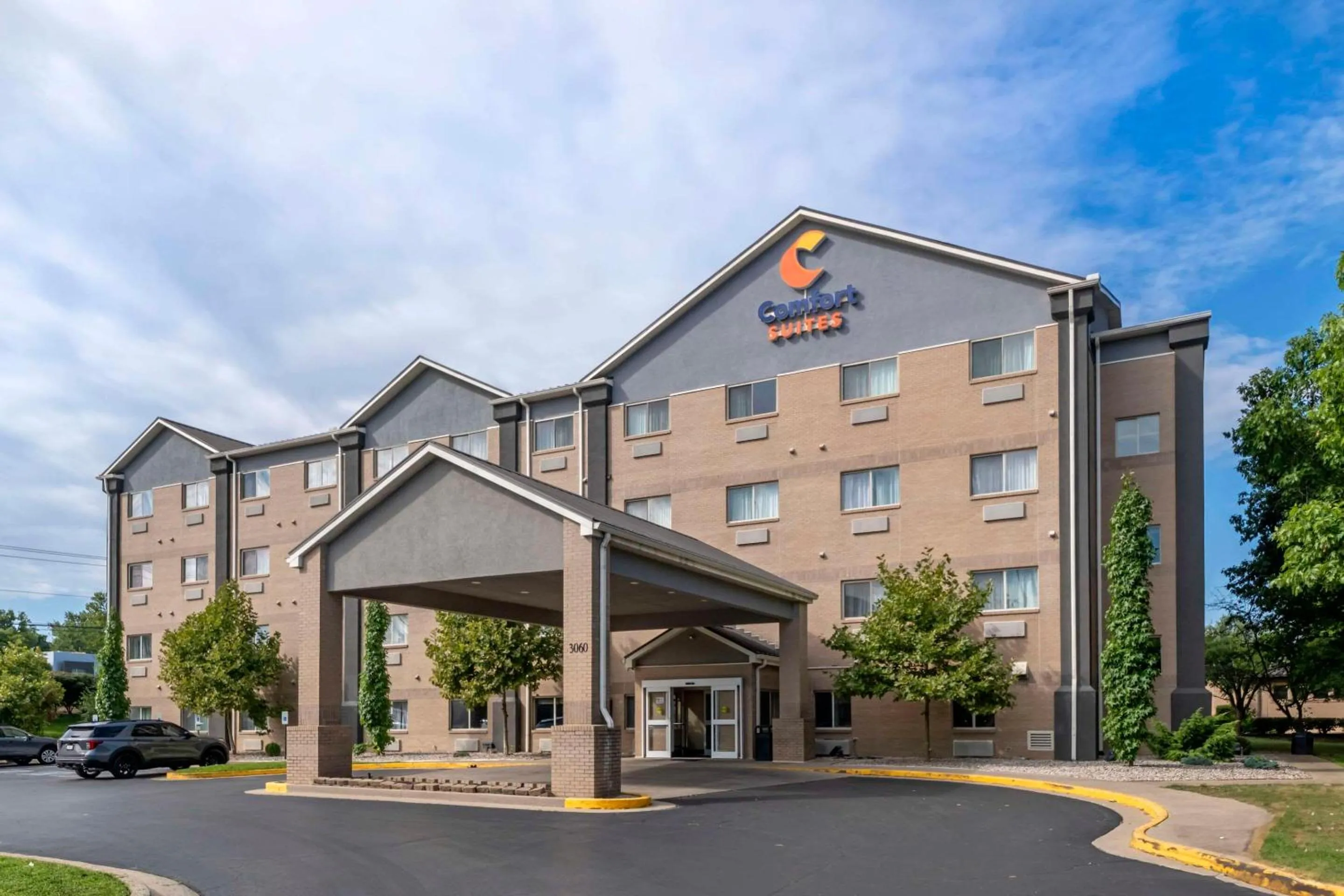 Property building in Comfort Suites Keeneland