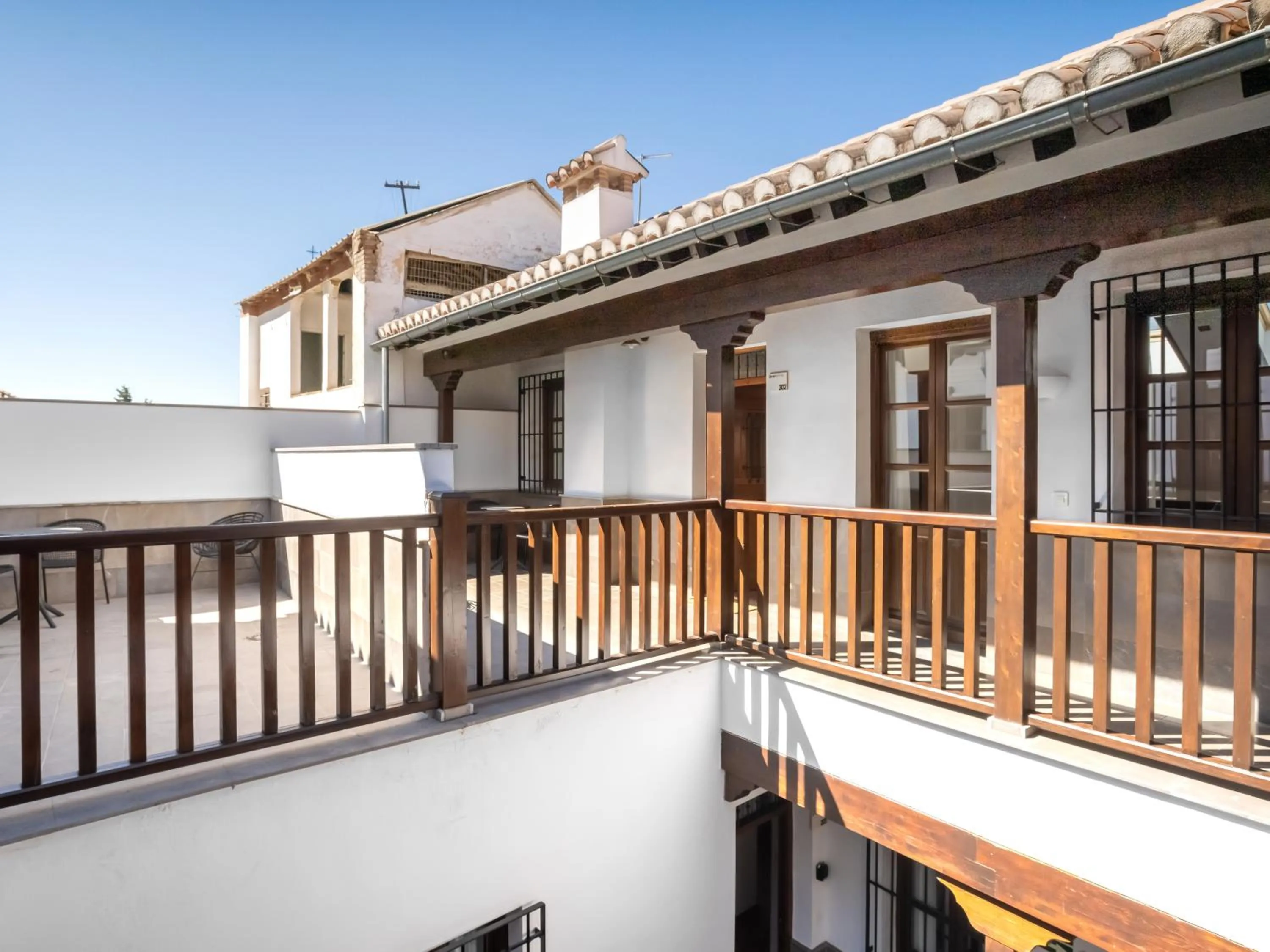 Facade/entrance in limehome Granada Calle Santa Ana