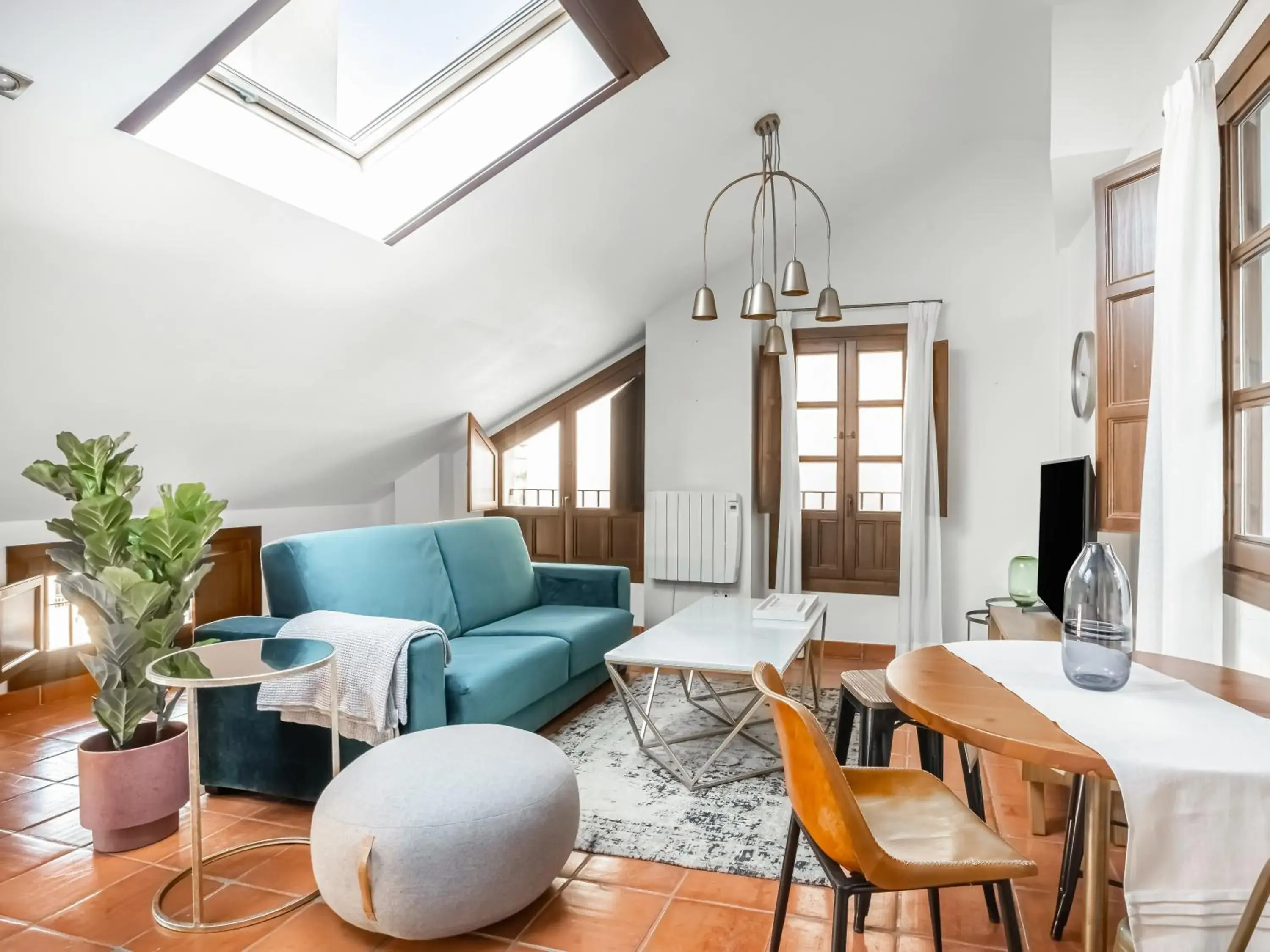 One-Bedroom Apartment in Limehome Granada Calle Santa Ana One-Bedroom Apartment in Limehome Granada Calle Santa Ana