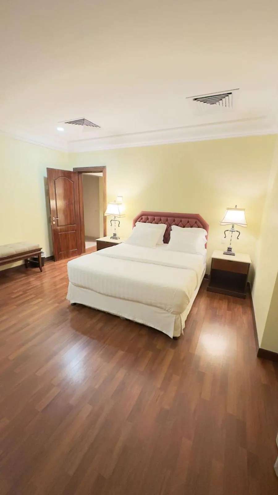 Bedroom, Bed in The Palace Suites