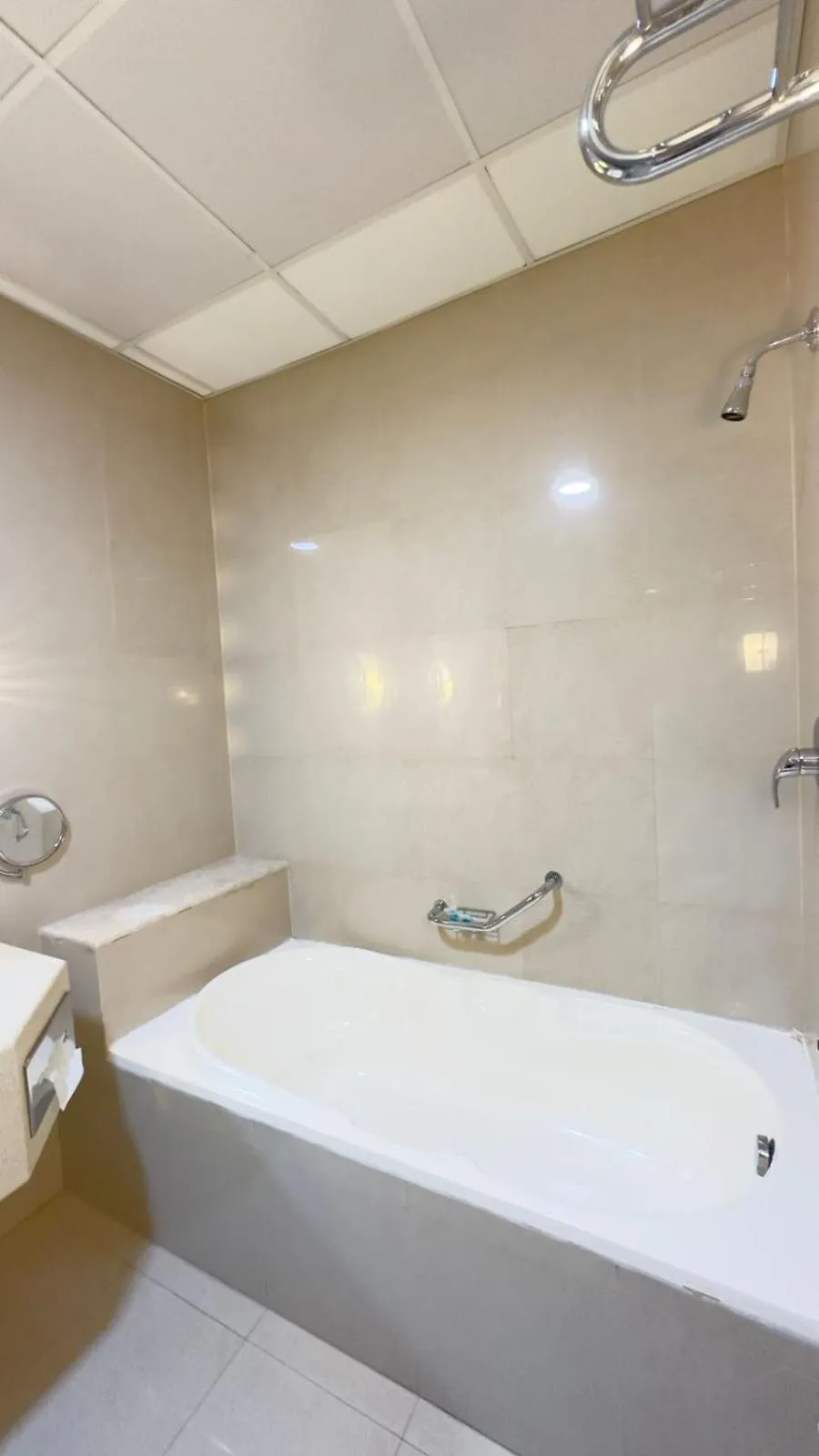 Bath in The Palace Suites