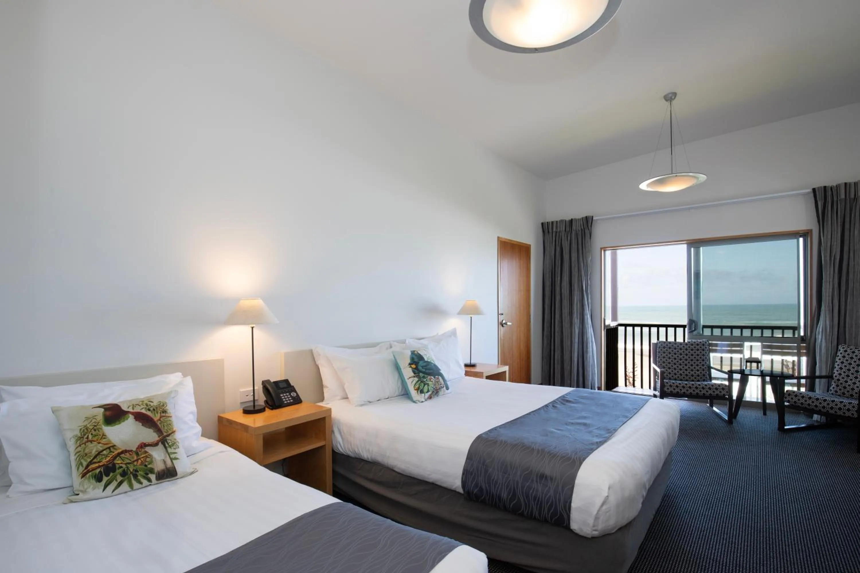 Photo of the whole room, Bed in Scenic Hotel Punakaiki