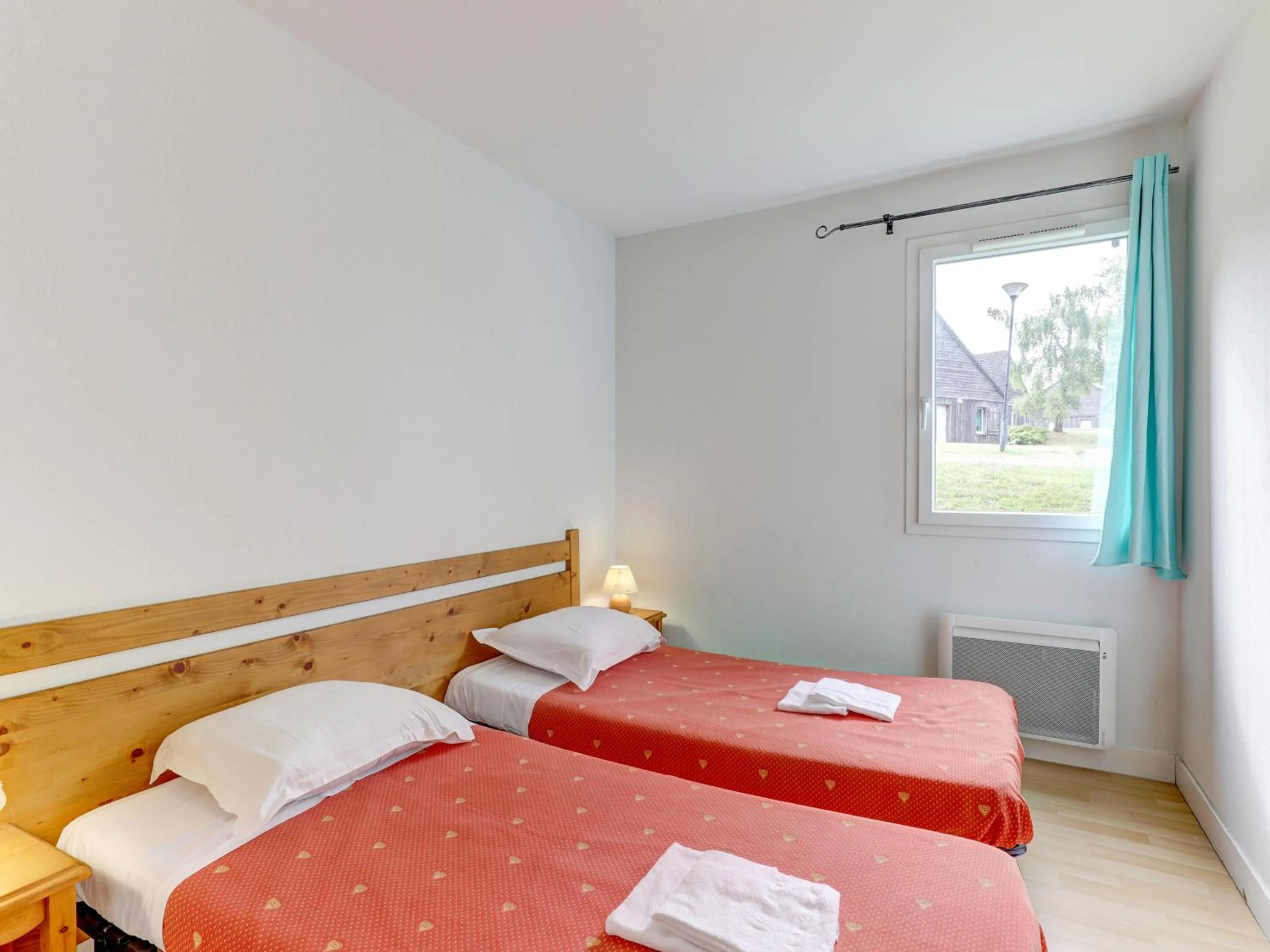 Bedroom, Bed in Vacancéole - Residence le Domaine du Bosquet