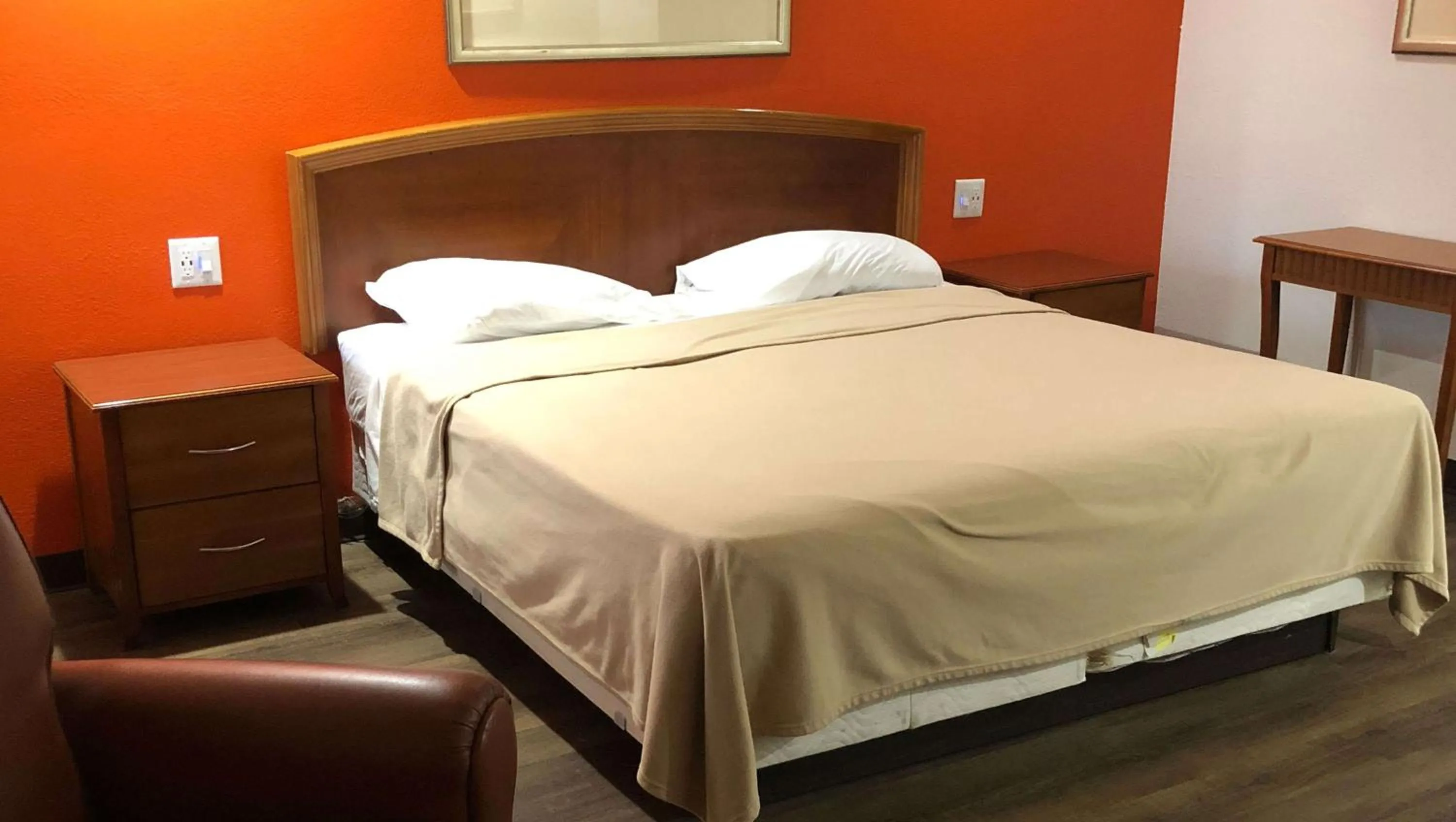 Photo of the whole room in Lucky Vista Motel