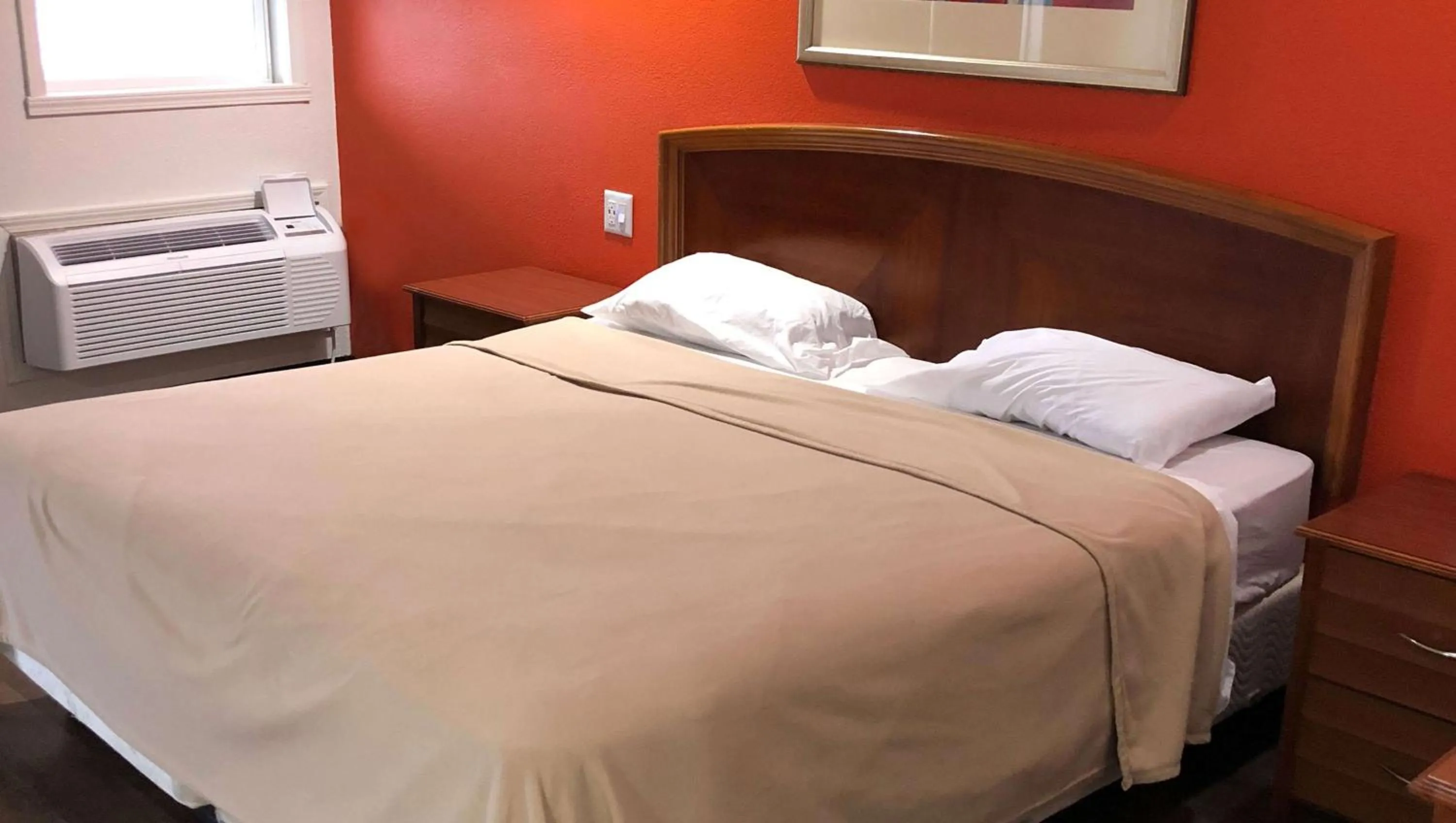 Photo of the whole room in Lucky Vista Motel