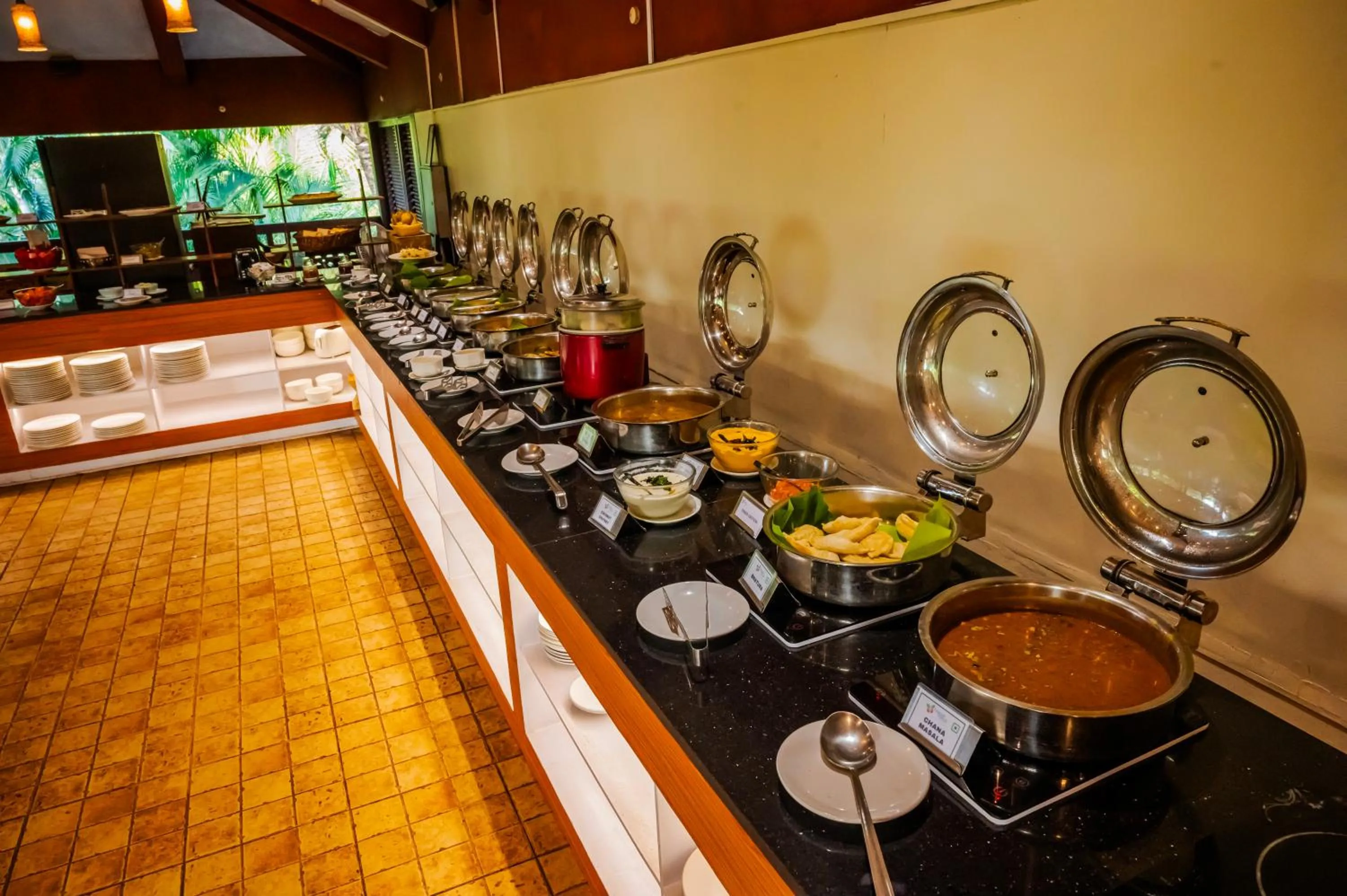 Restaurant/places to eat in Fragrant Nature Backwater Resort & Ayurveda Spa Kollam