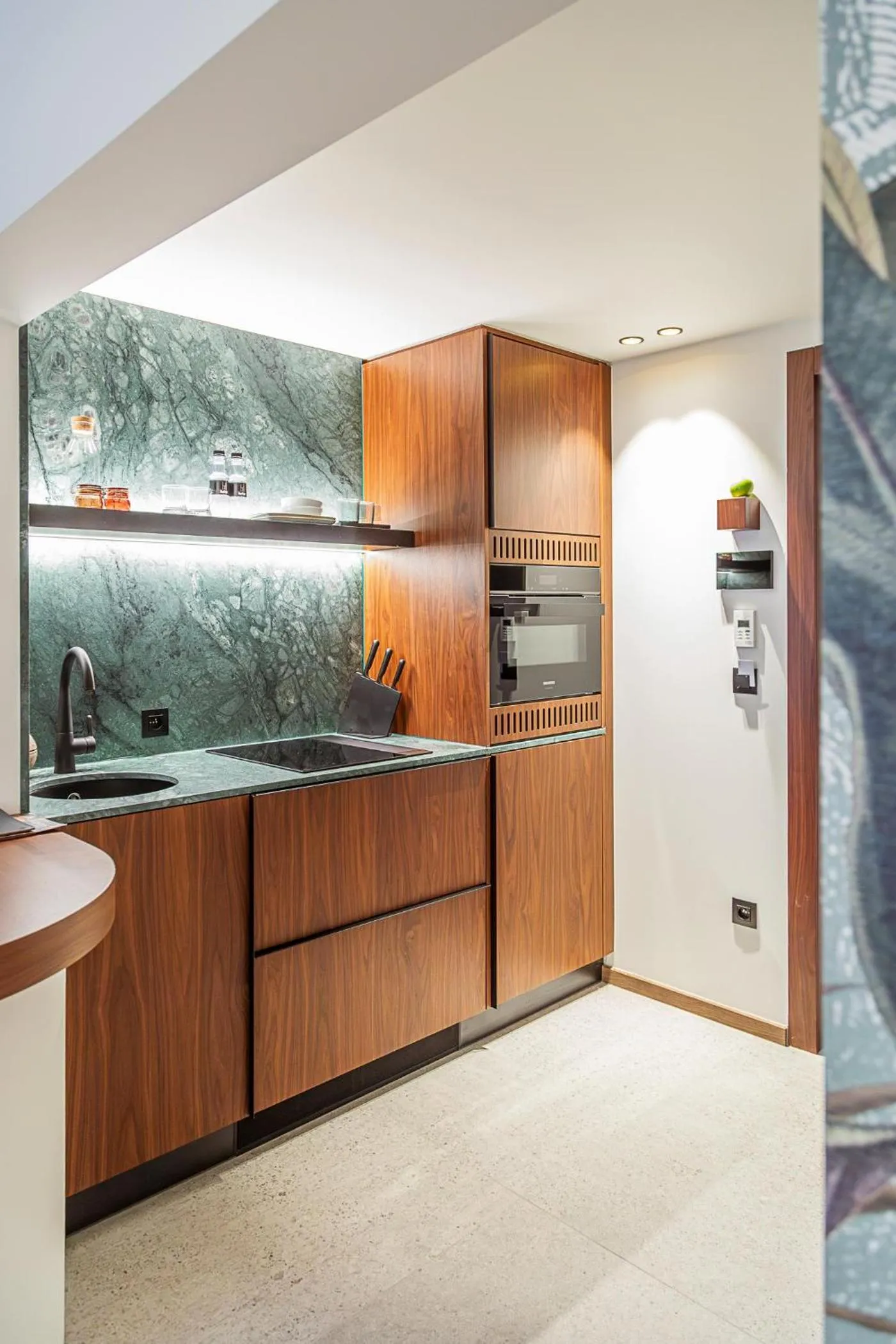 Coffee/tea facilities in HasHotel