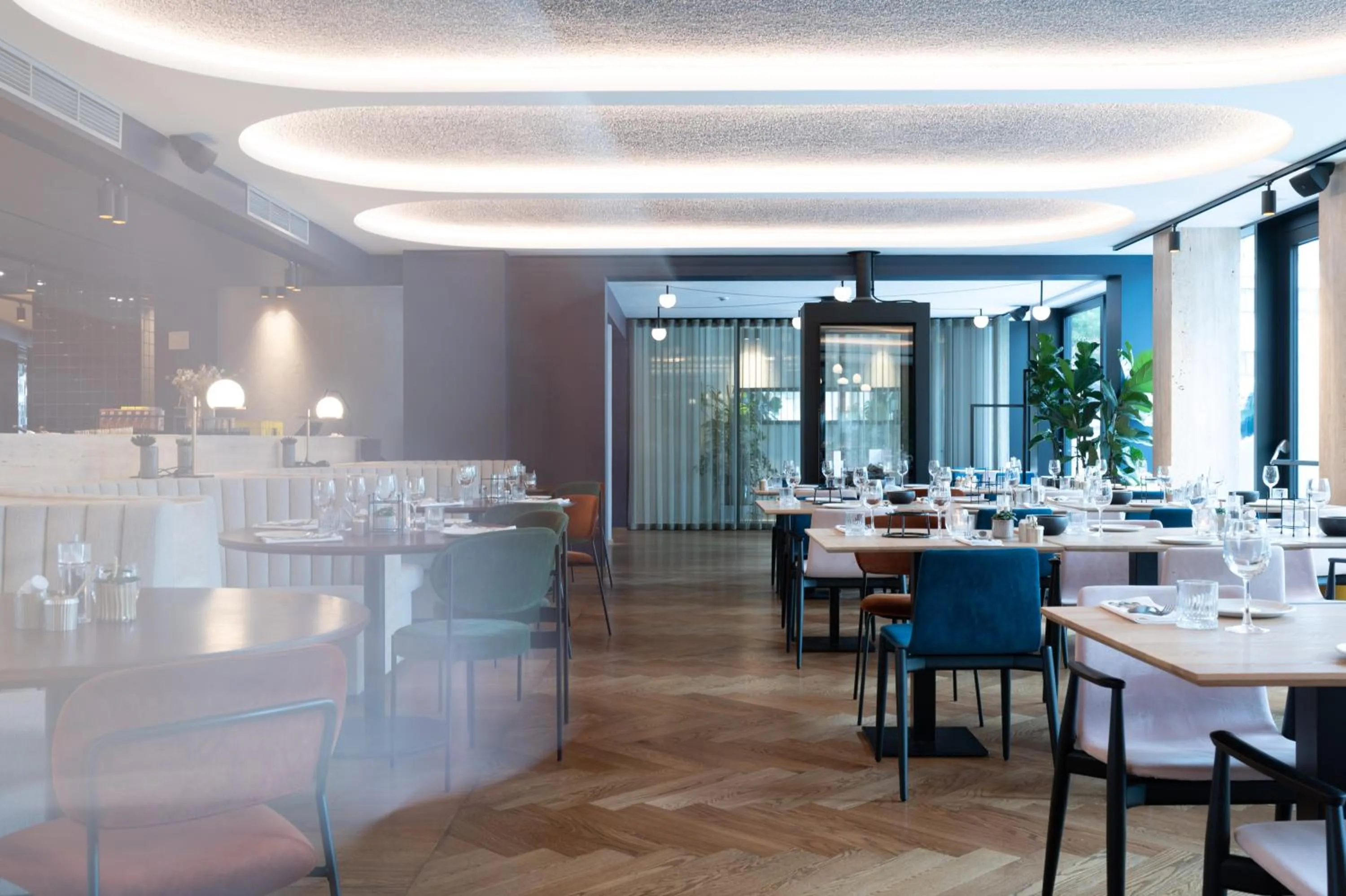 Restaurant/places to eat in HasHotel