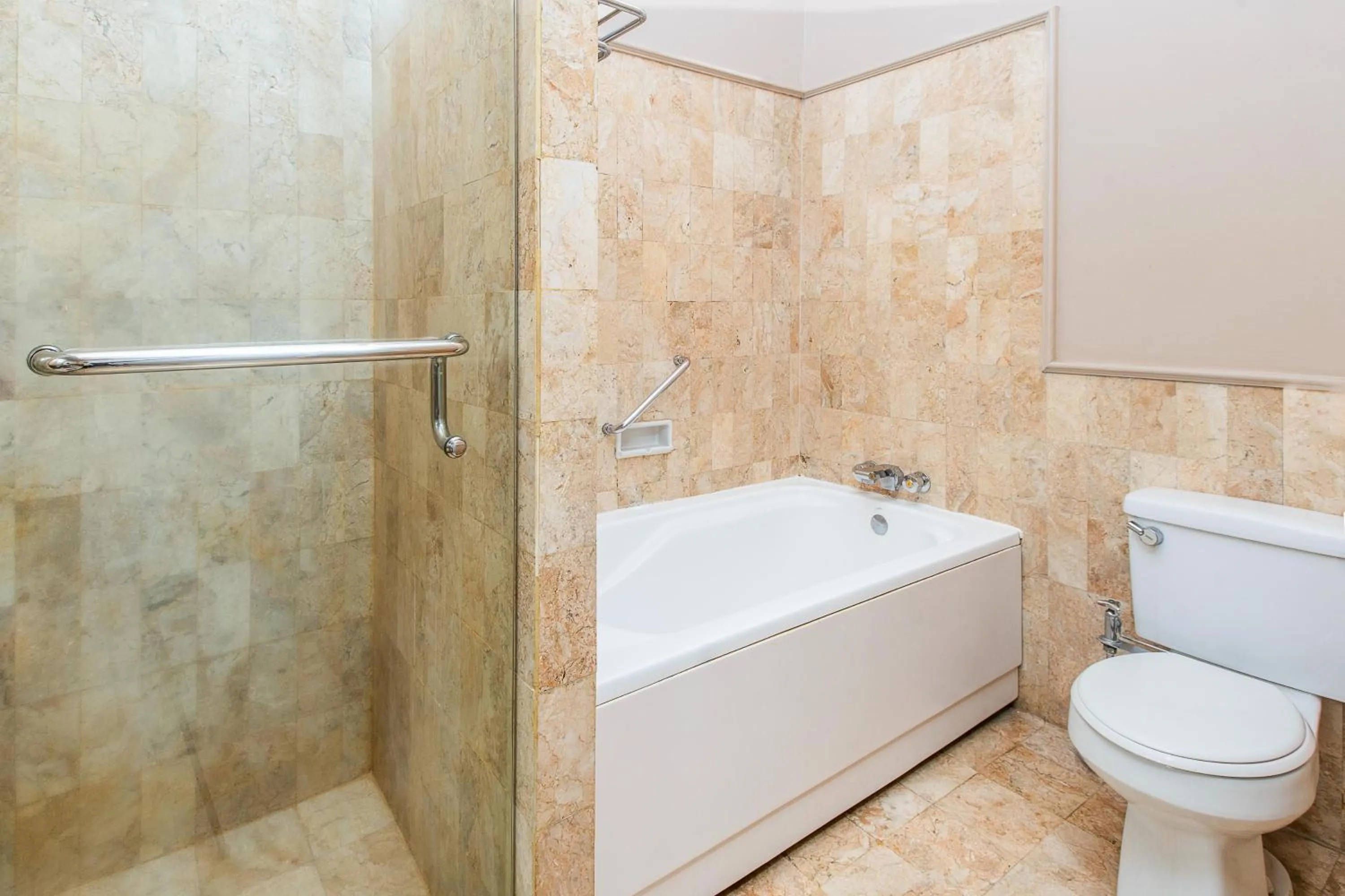 Aryaduta Lippo Village