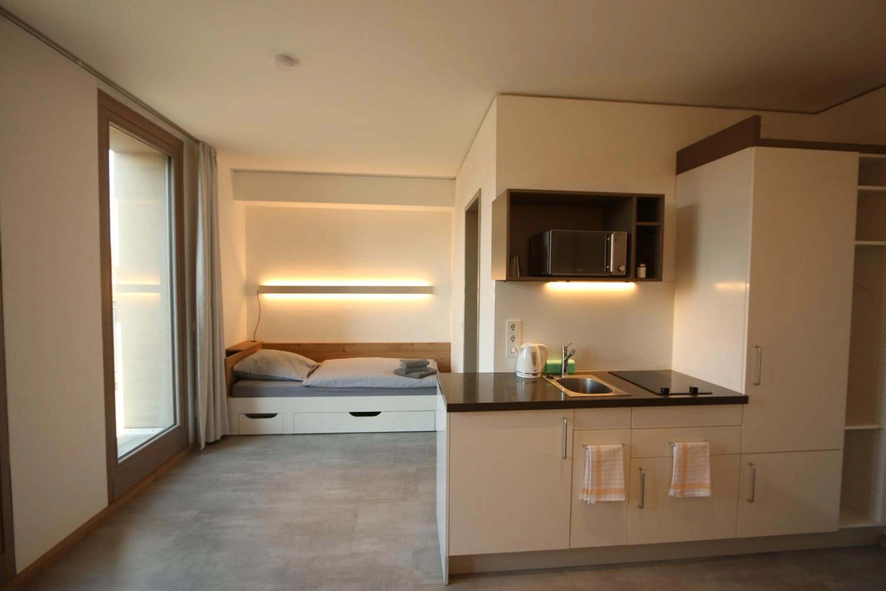 Coffee/tea facilities, Bed in Campus Apartments