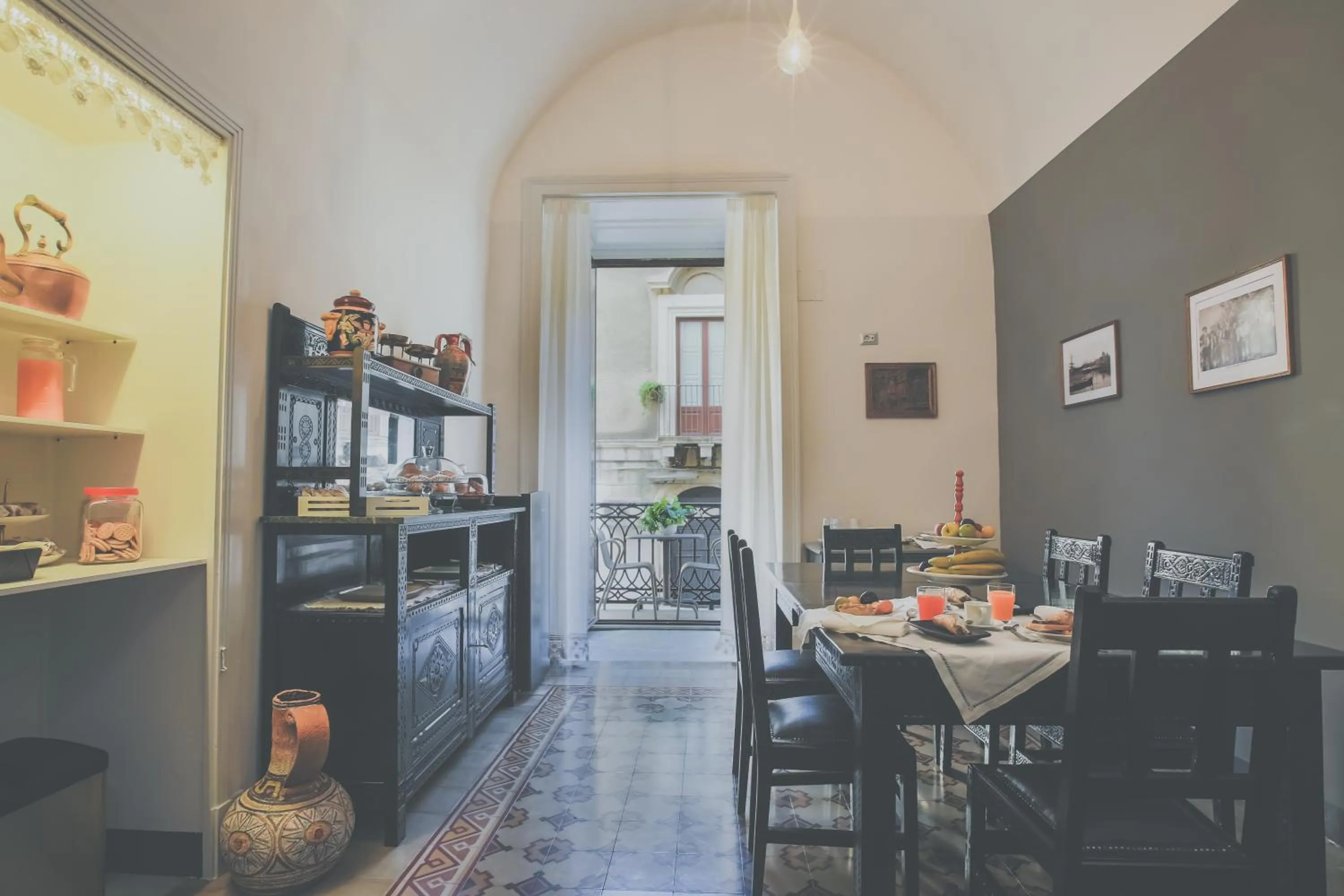 Kitchen or kitchenette in Palazzo Speciale B&B