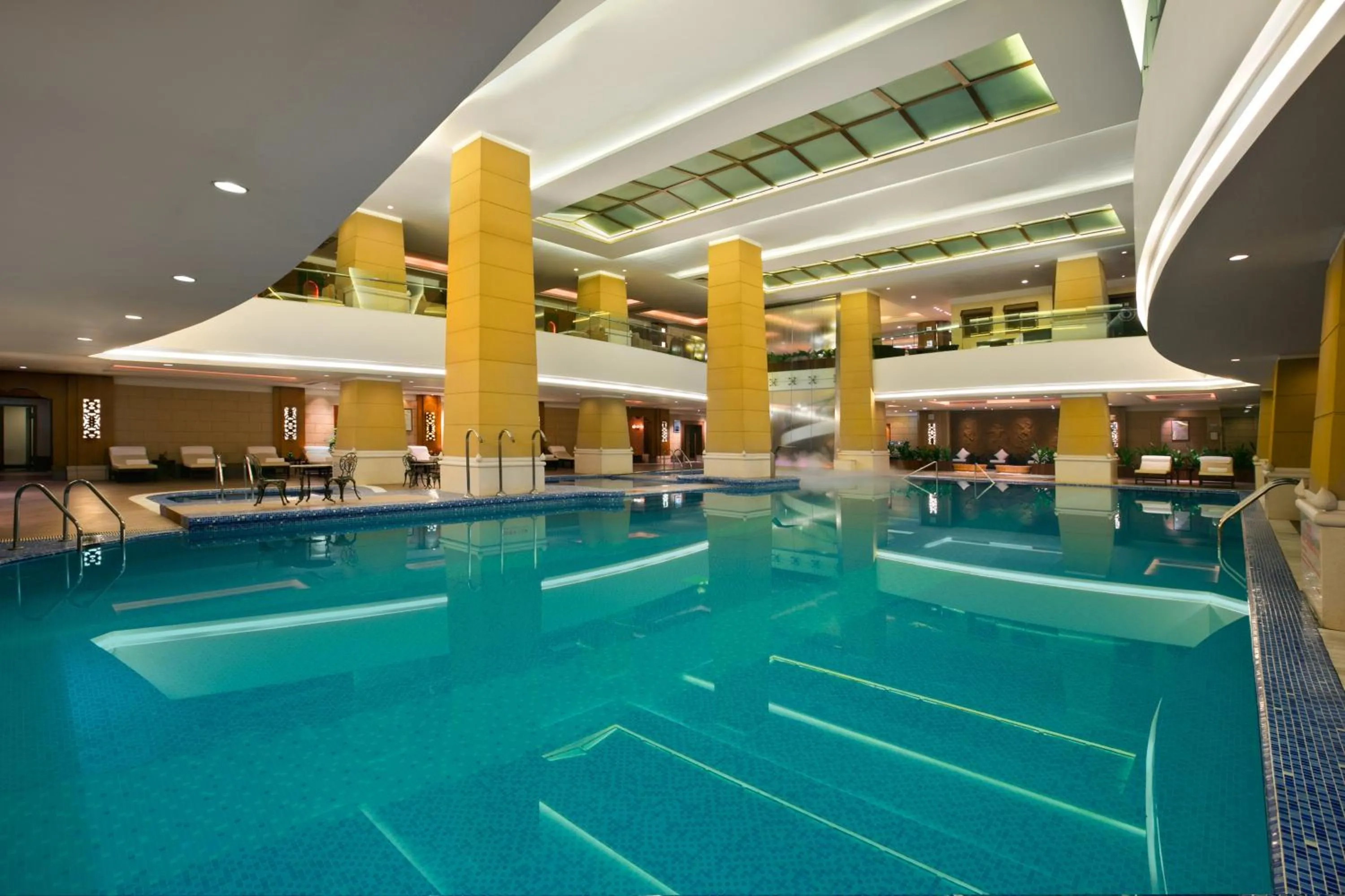 Swimming pool in Kempinski Hotel Chengdu-City Center