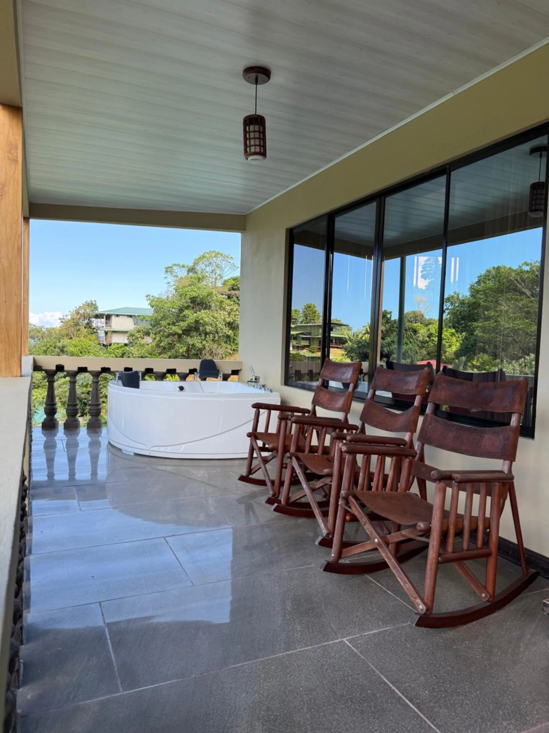 Hotel Margarita and Tour Operator Drake Bay