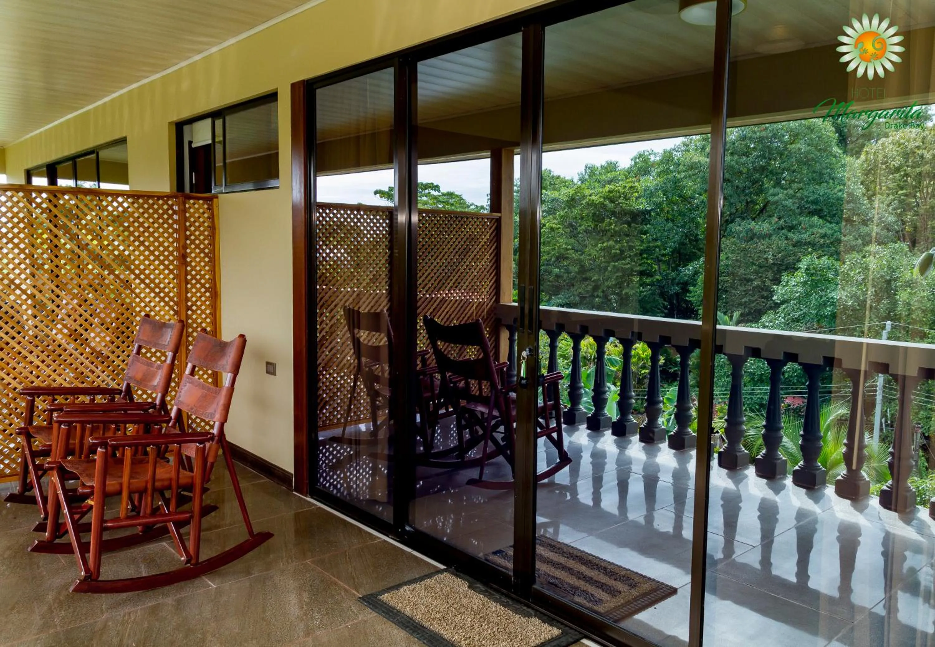 Hotel Margarita and Tour Operator Drake Bay