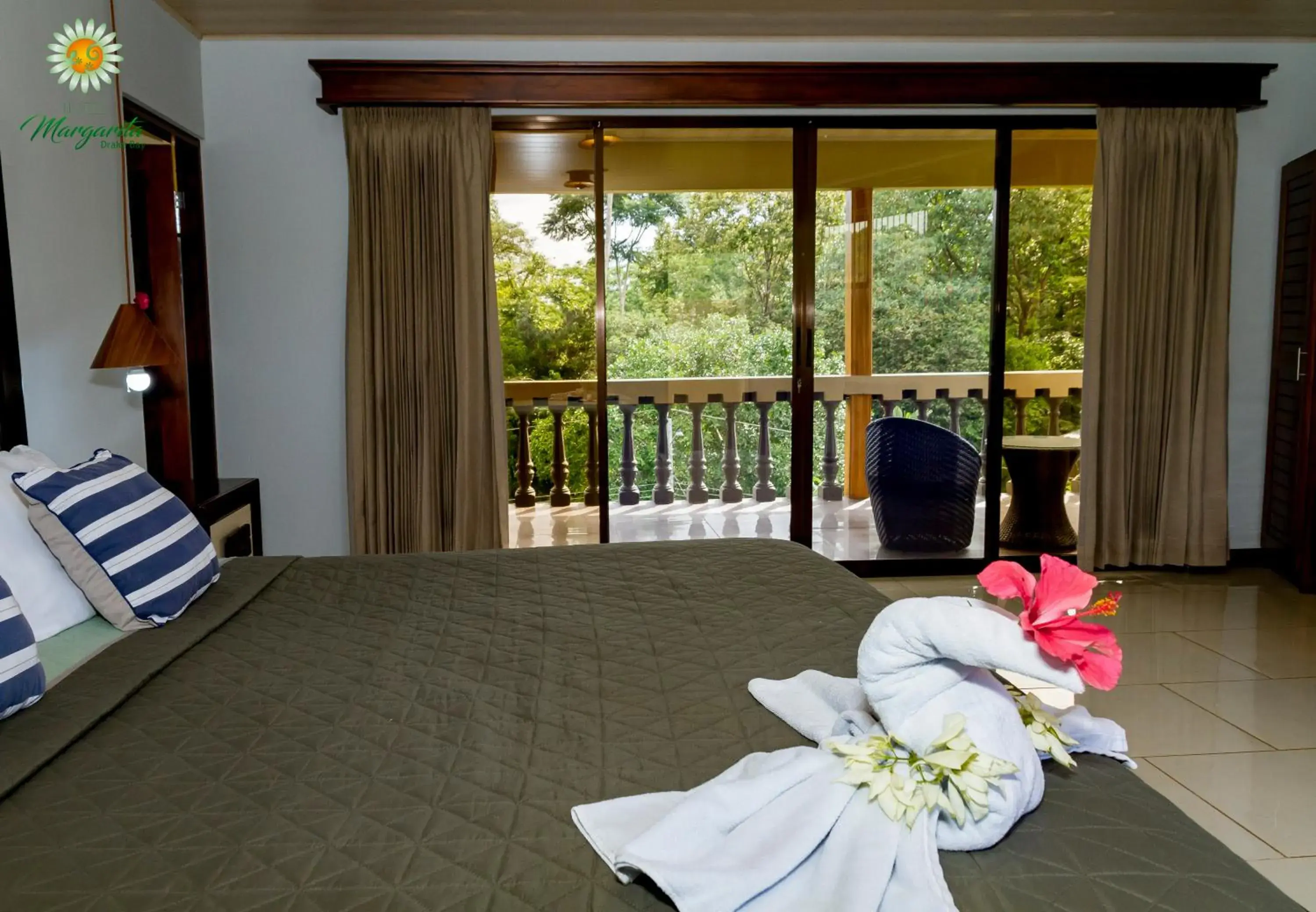 Superior Premium Deluxe - Private Bathroom in Hotel Margarita and Tour Operator Drake Bay Superior Premium Deluxe - Private Bathroom in Hotel Margarita and Tour Operator Drake Bay