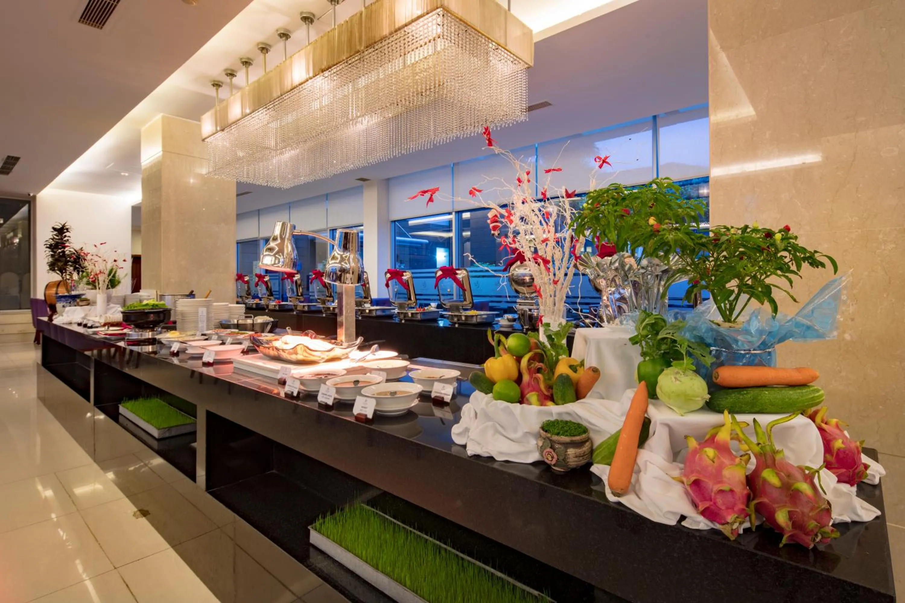 Restaurant/places to eat in TTC Hotel Michelia