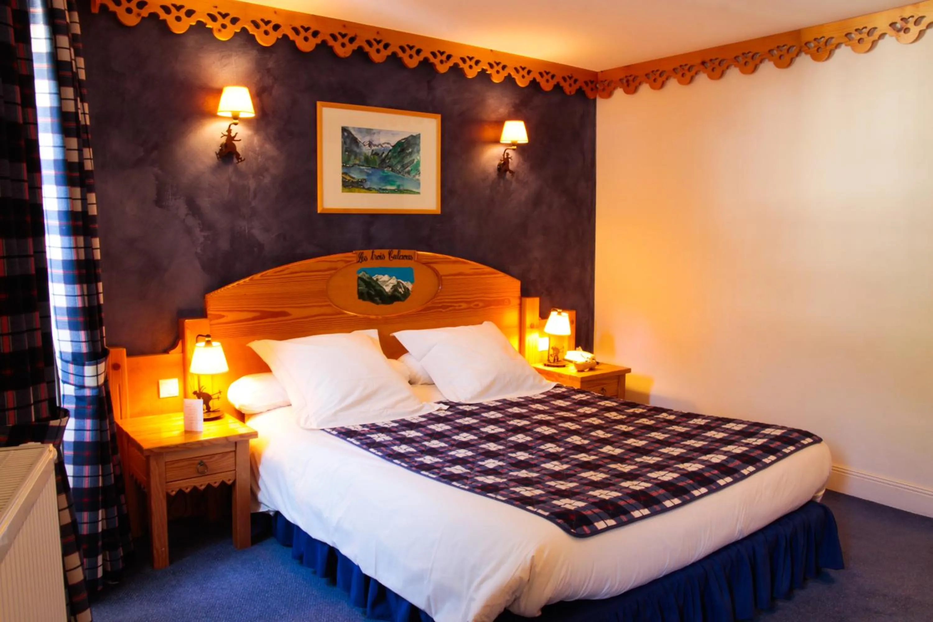 Bed in Hôtel Le Bois Joli