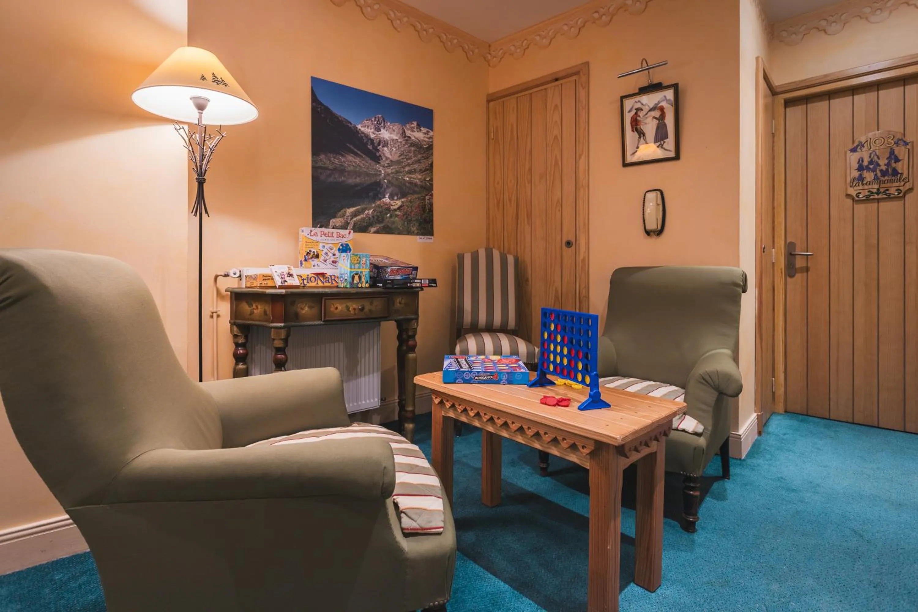 Living room in Hôtel Le Bois Joli