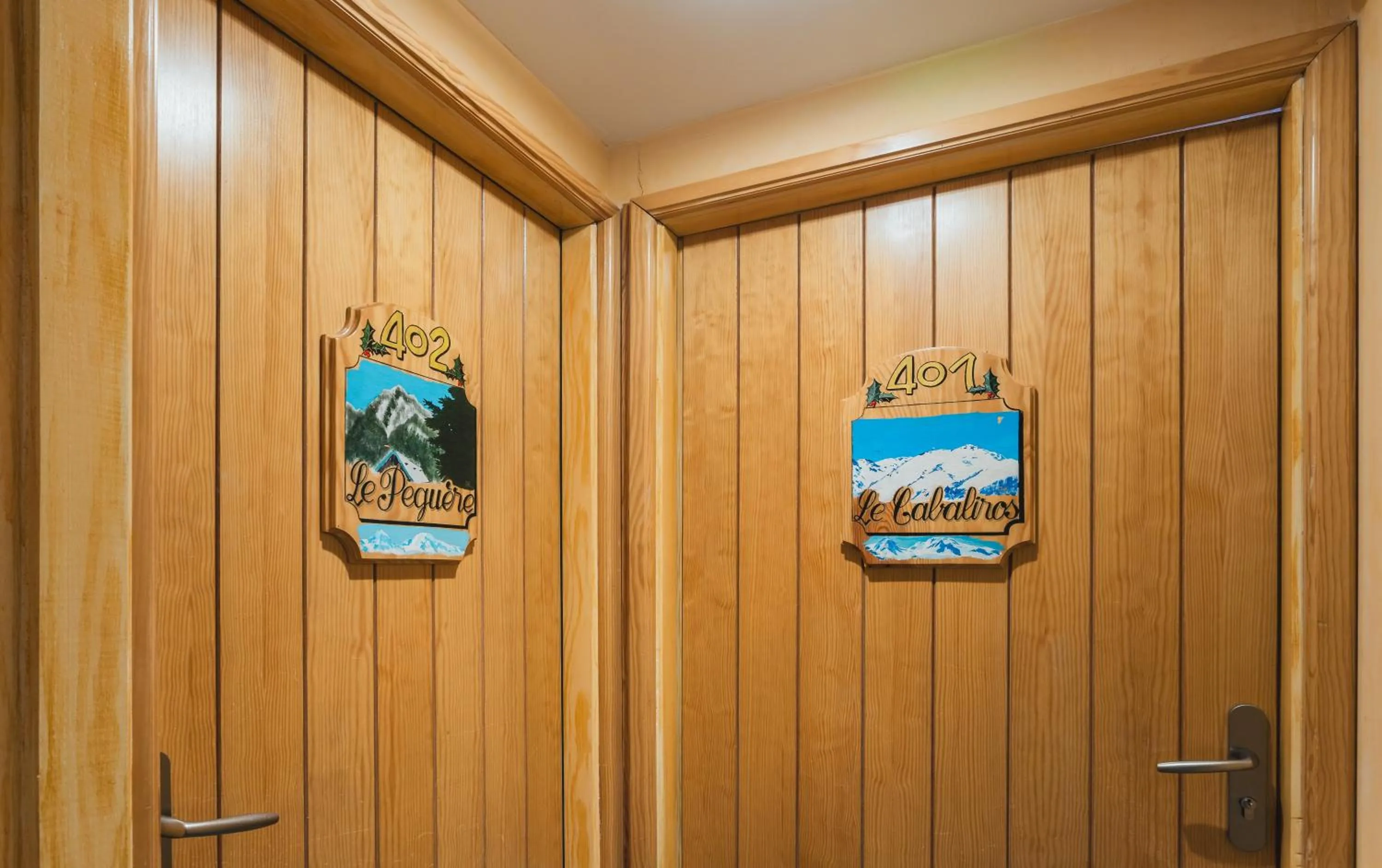 Decorative detail in Hôtel Le Bois Joli