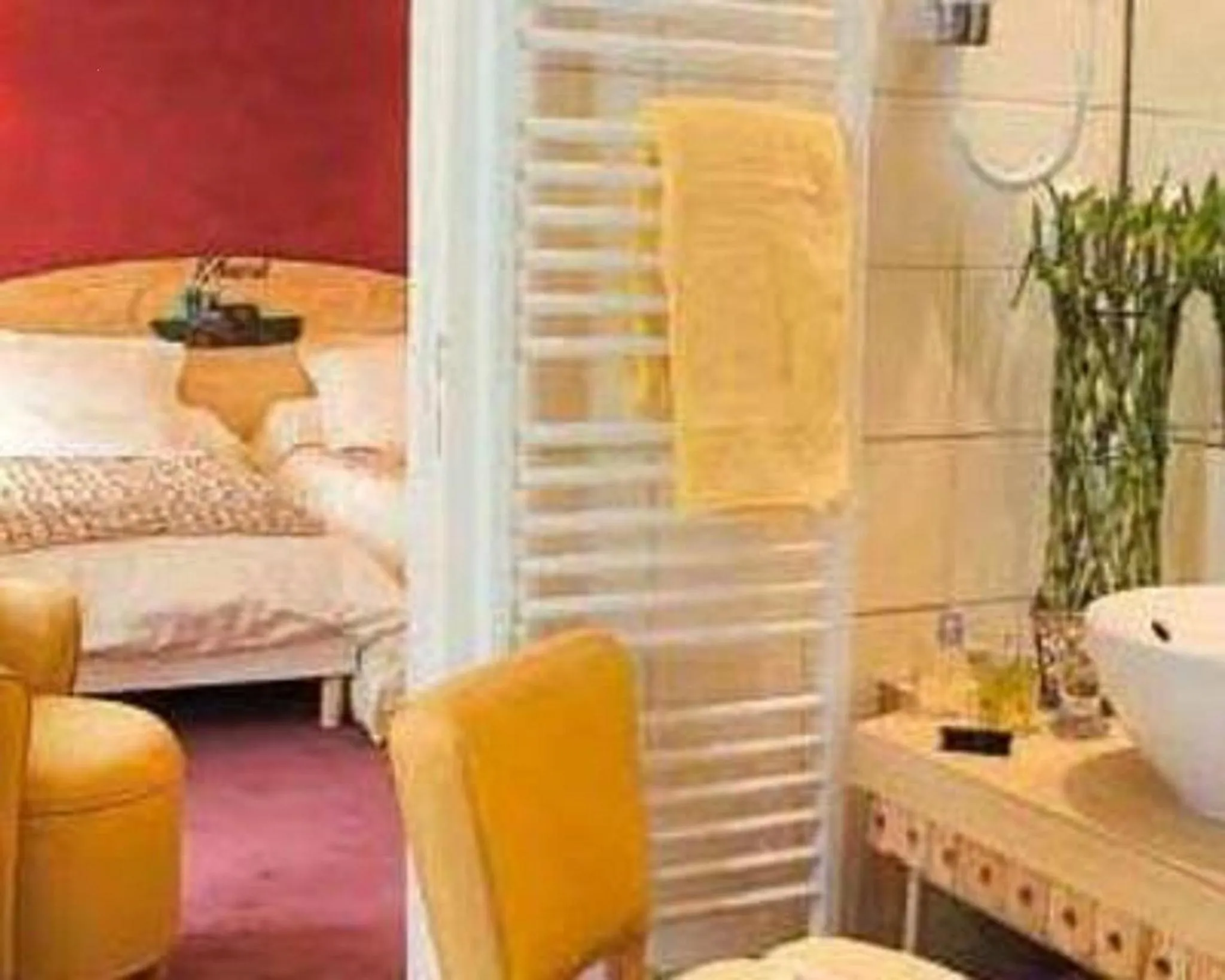 Bathroom, Bed in Hôtel Le Bois Joli