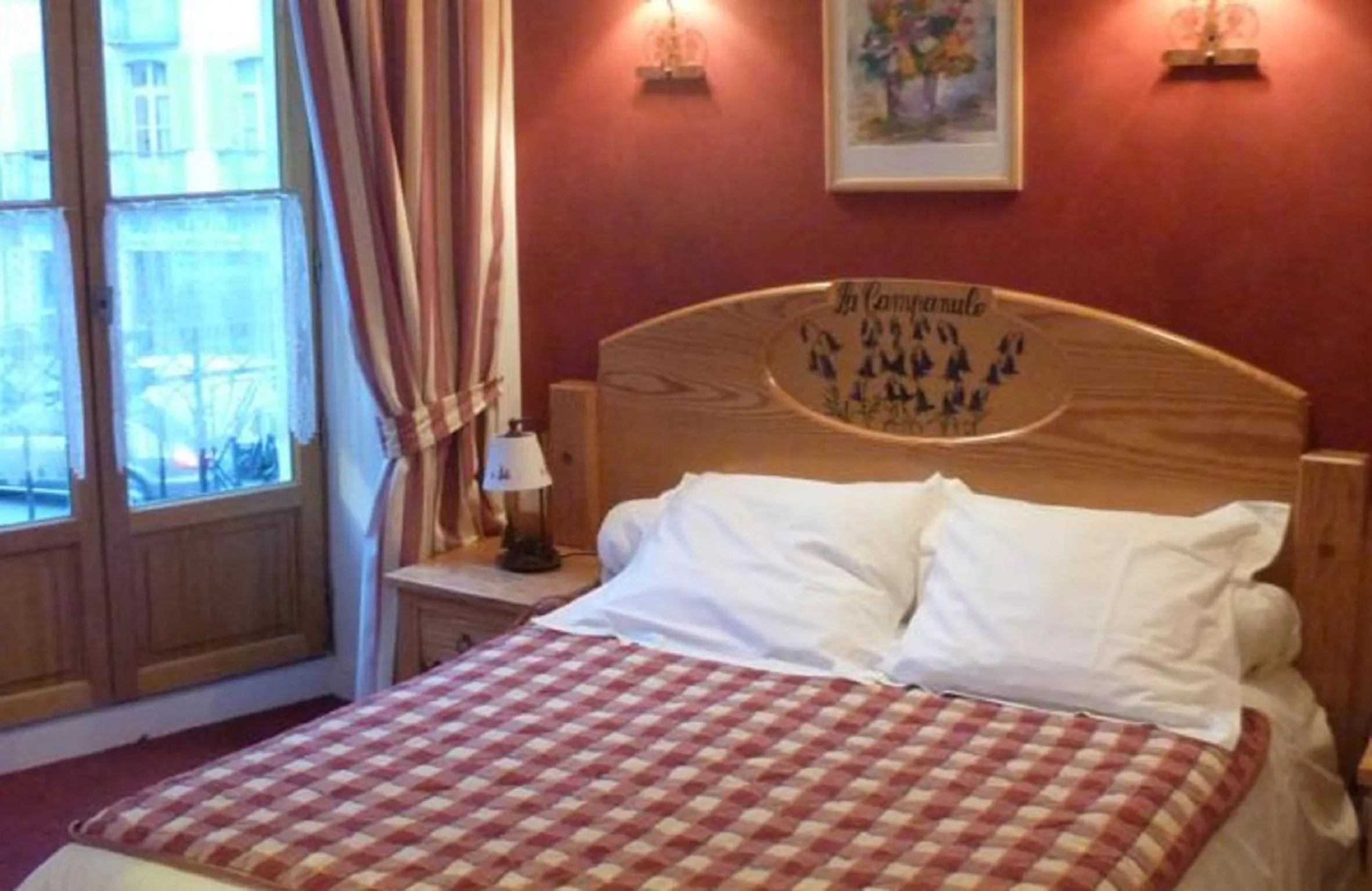 Bed in Hôtel Le Bois Joli