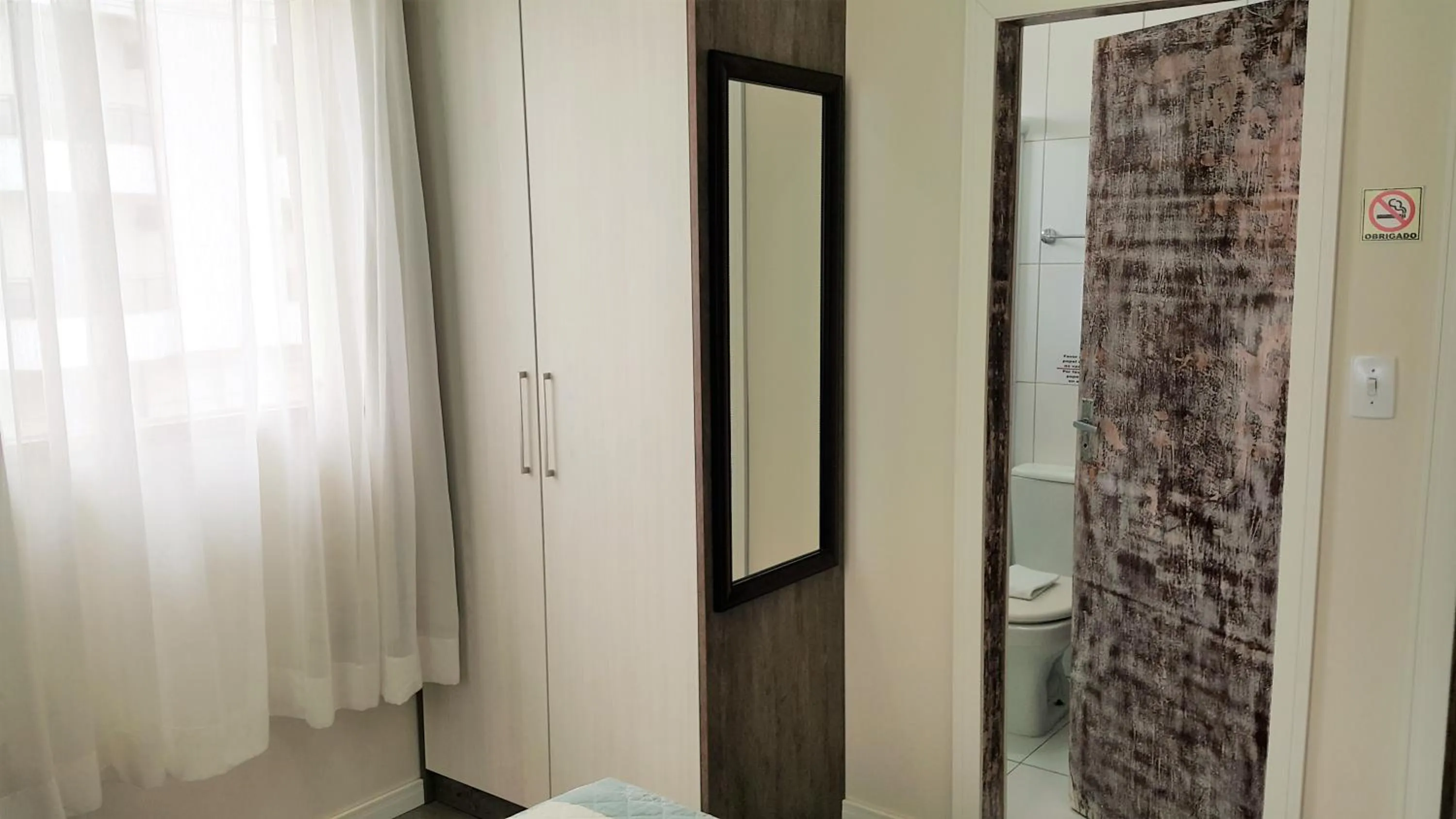 microwave in Pousada Bomar Bombinhas