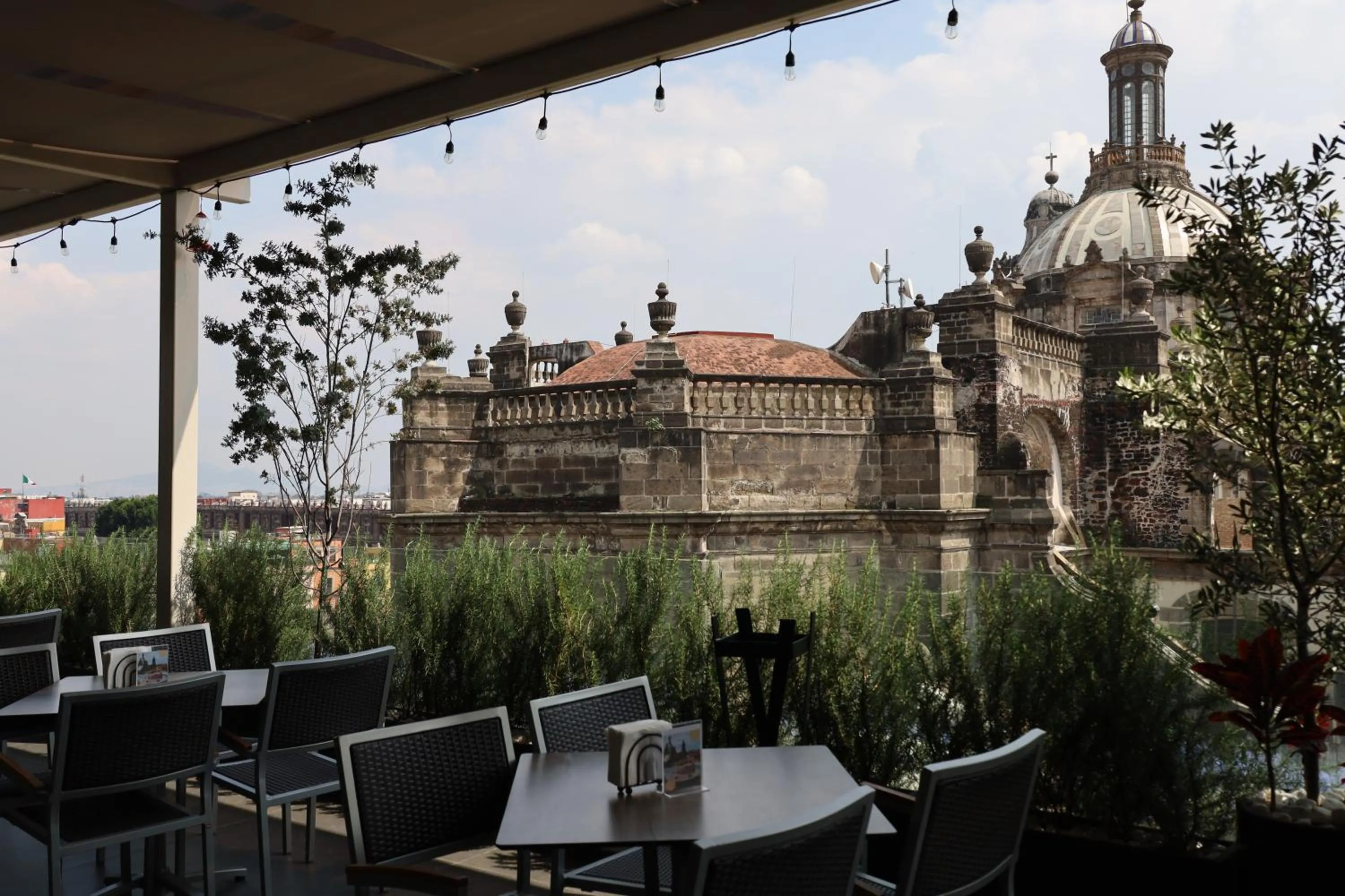 Restaurant/places to eat in Hotel Catedral