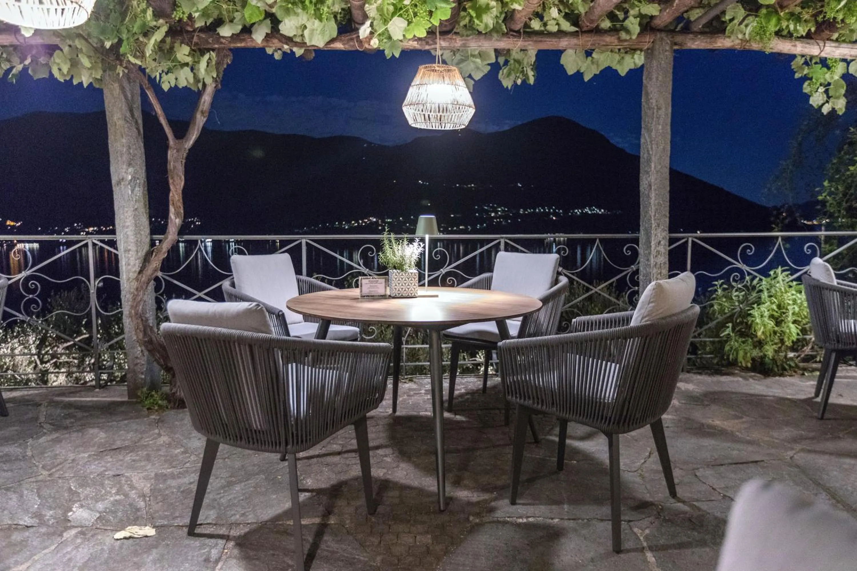 Restaurant/places to eat in Parkhotel Brenscino Brissago