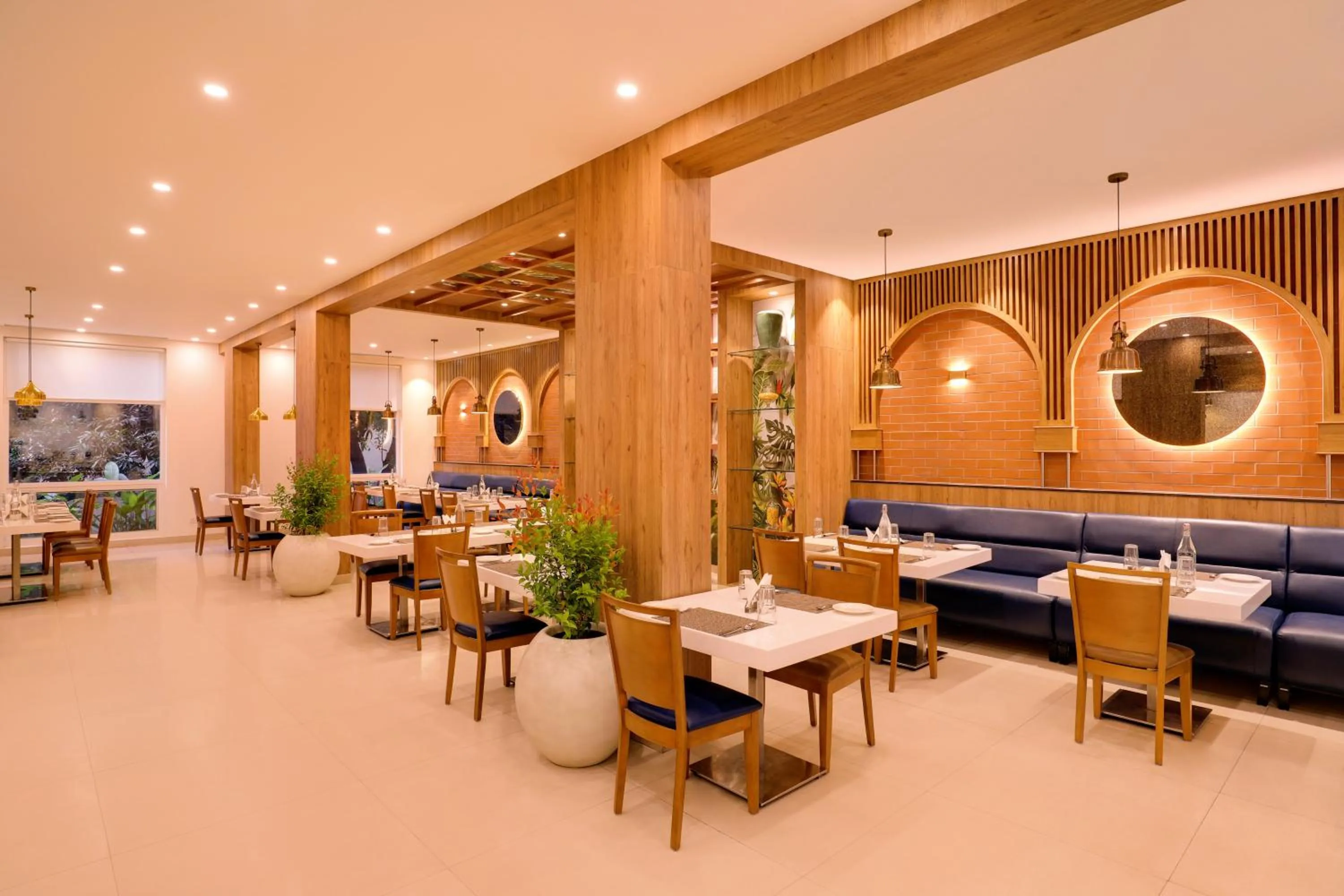 Restaurant/places to eat in Keys Prima by Lemon Tree Hotels, Katti-Ma, Chennai